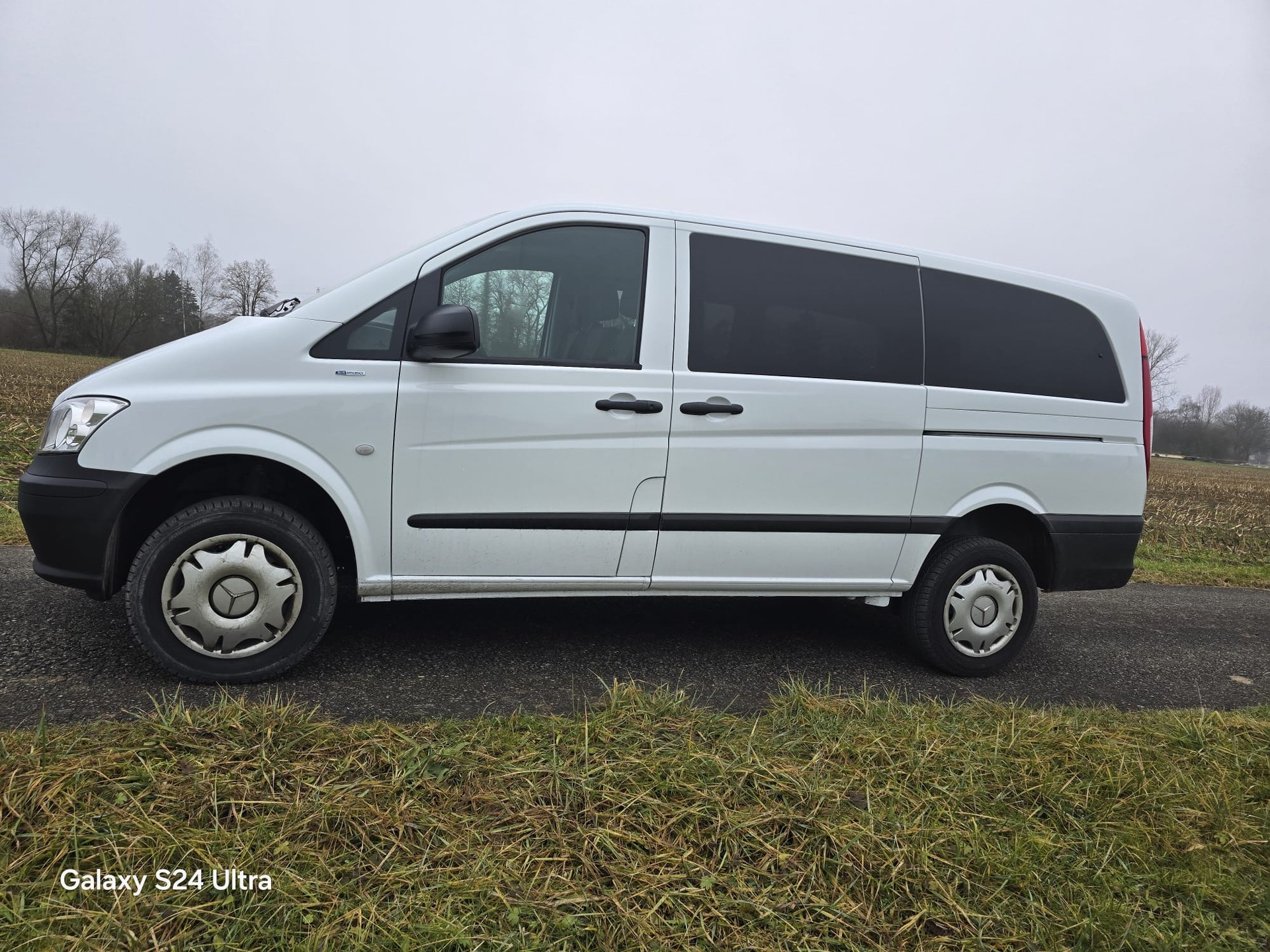 MERCEDES-BENZ Vito 113 CDI Mixto EL 4Matic A-image-4