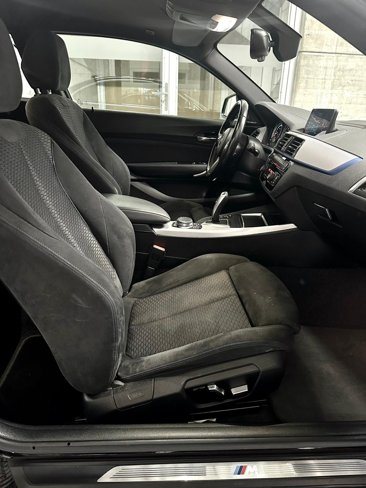 BMW 218i Steptronic M Sport-image-7