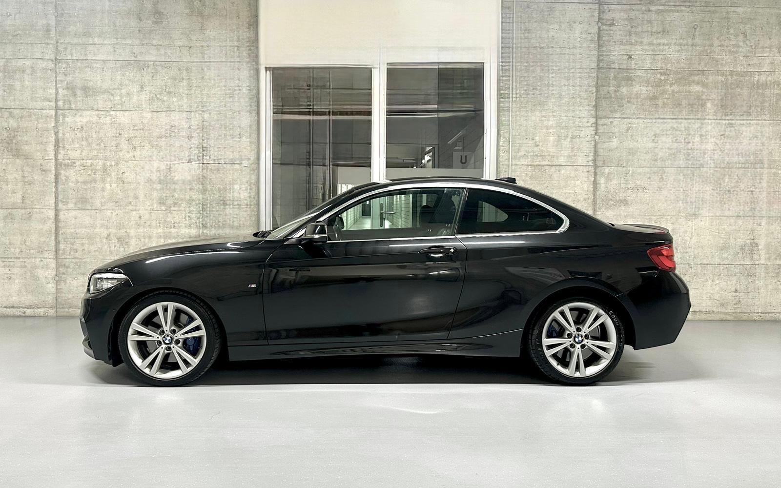 BMW 218i Steptronic M Sport-image-2