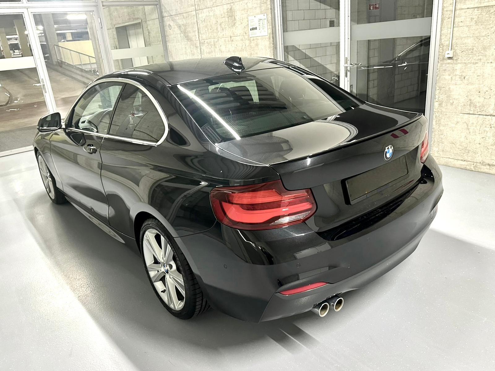 BMW 218i Steptronic M Sport-image-3