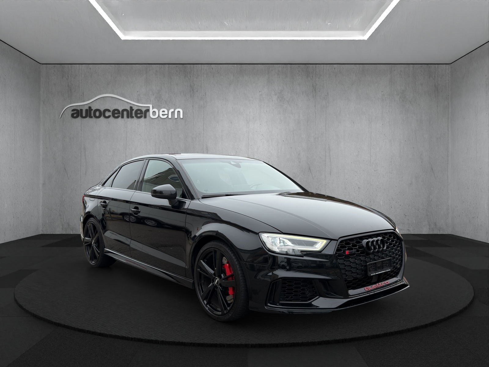 AUDI RS3 Limousine 2.5 TSI quattro S-tronic-image-0