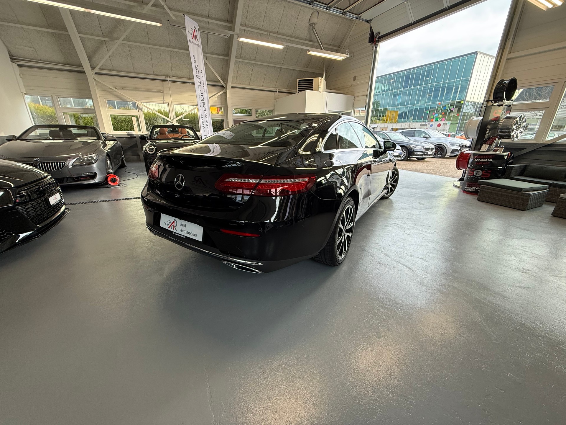 MERCEDES-BENZ E 200 Coupé Avantgarde 4 Matic 9G-Tronic CH🇨🇭-image-3