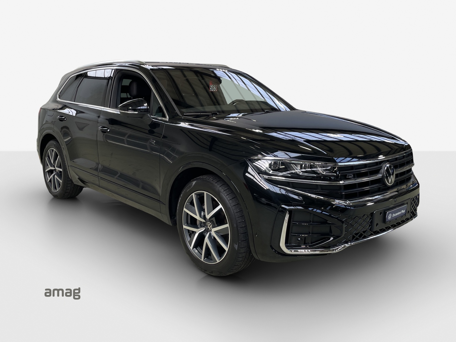 VW Touareg 3.0 TDI R-Line Tiptronic-image-5