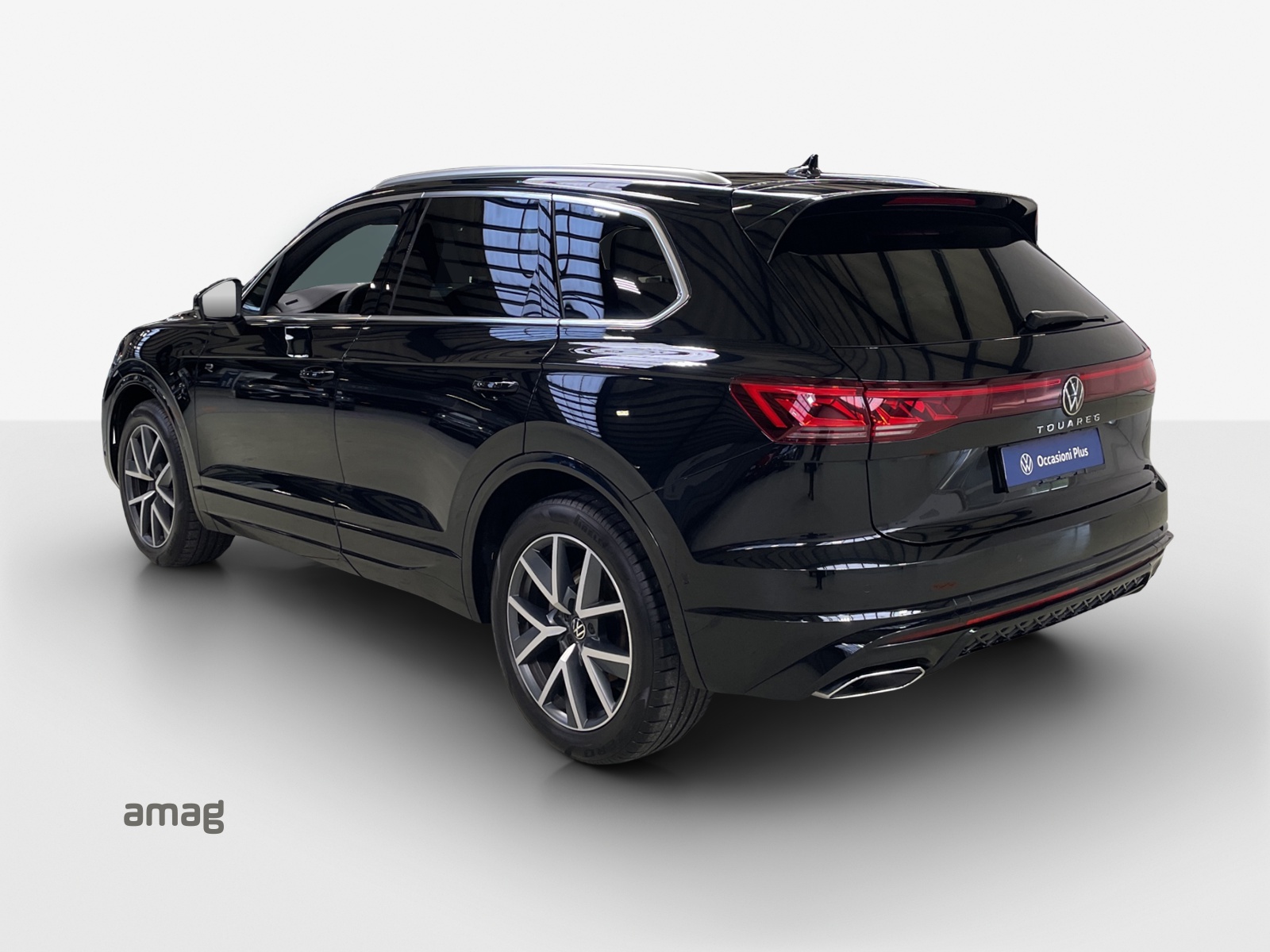 VW Touareg 3.0 TDI R-Line Tiptronic-image-2