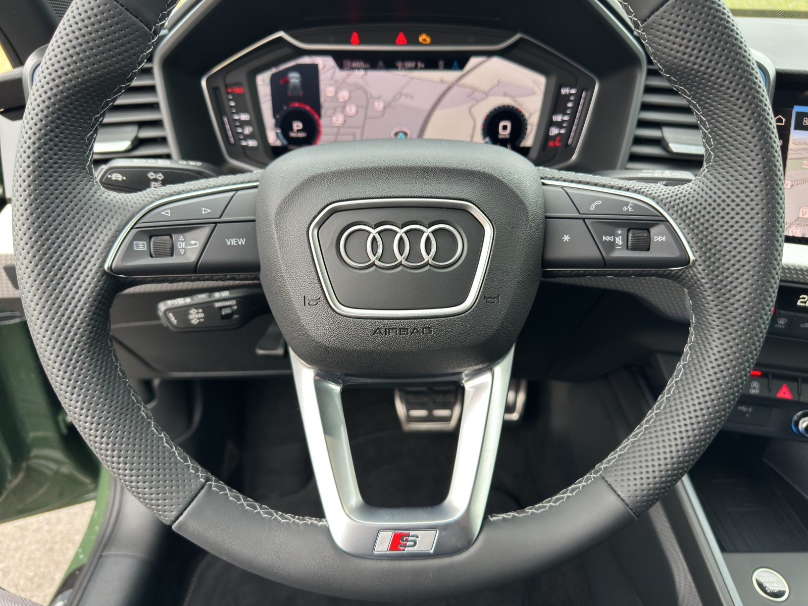 AUDI A1 Sportback 40 TFSI S Line S-tronic-image-13