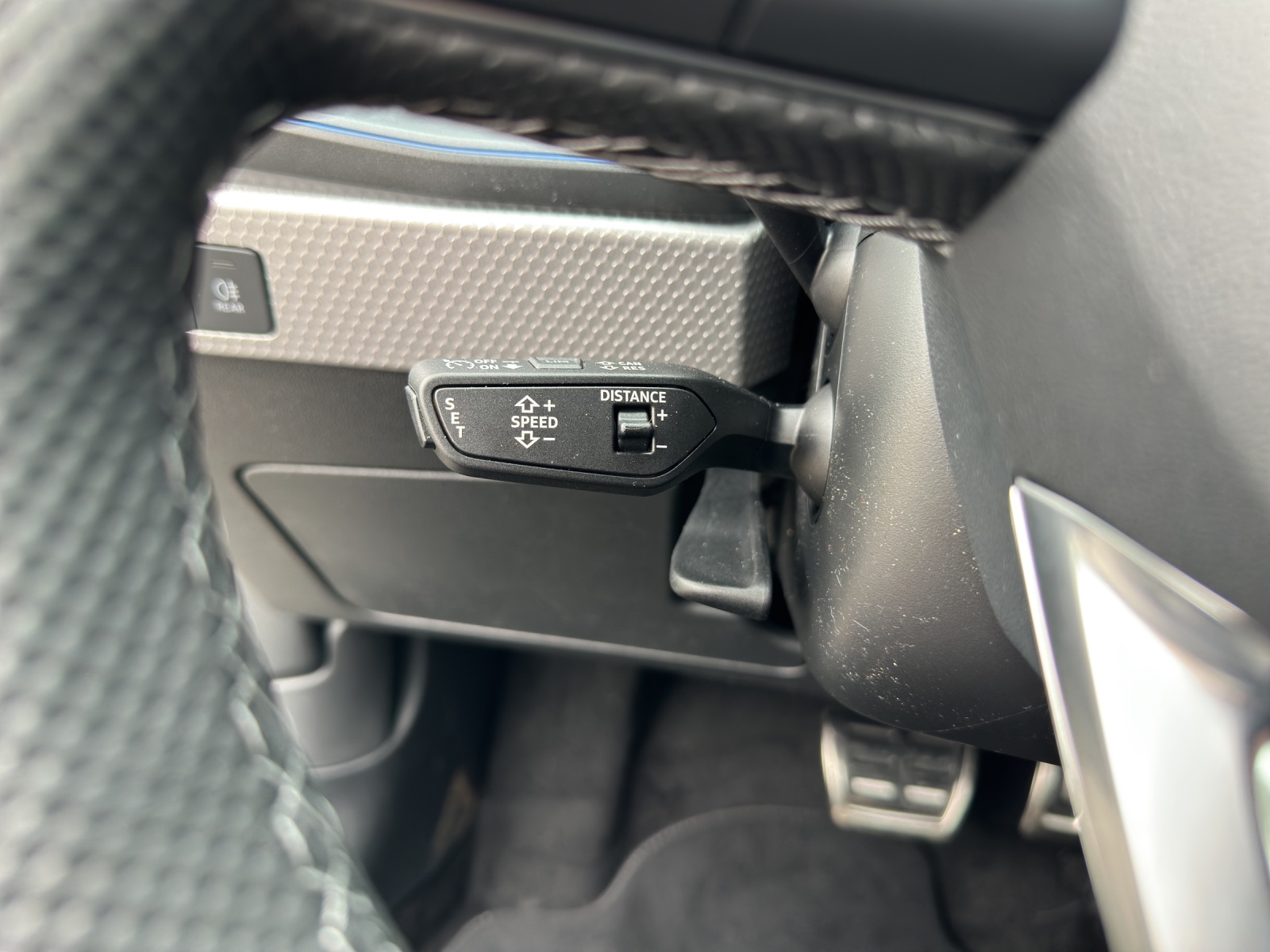 AUDI A1 Sportback 40 TFSI S Line S-tronic-image-14