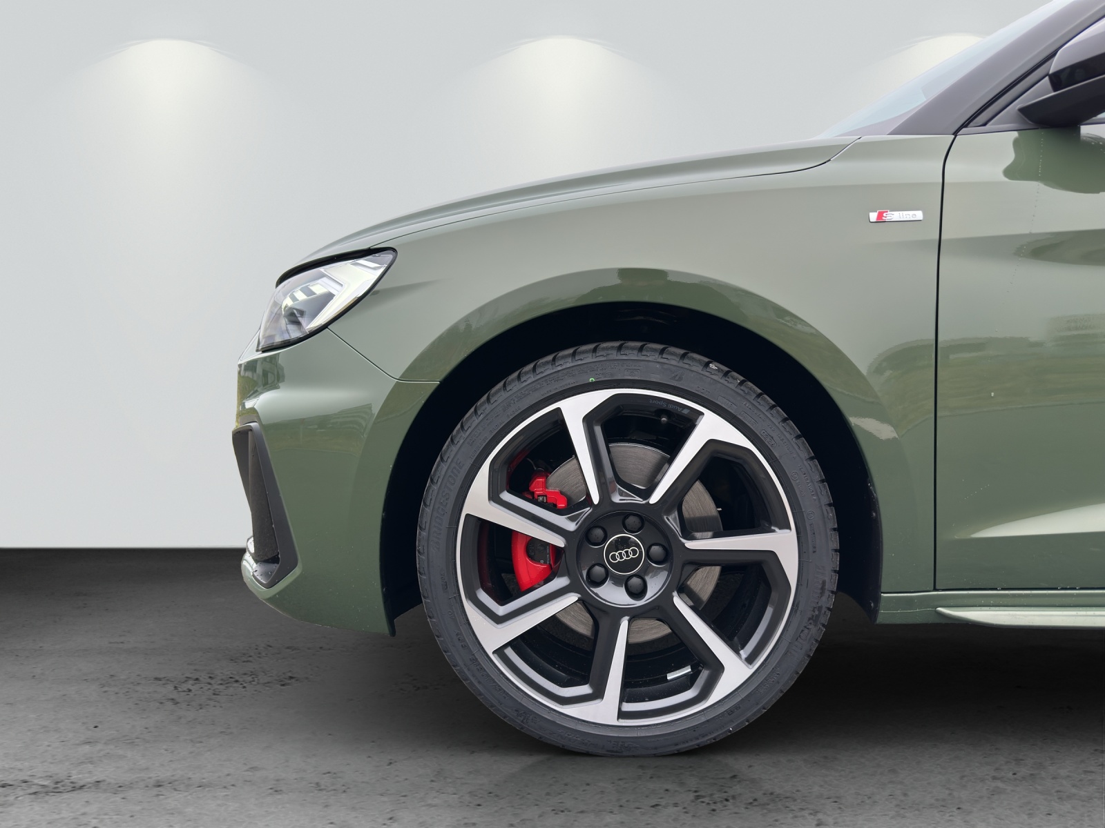 AUDI A1 Sportback 40 TFSI S Line S-tronic-image-10