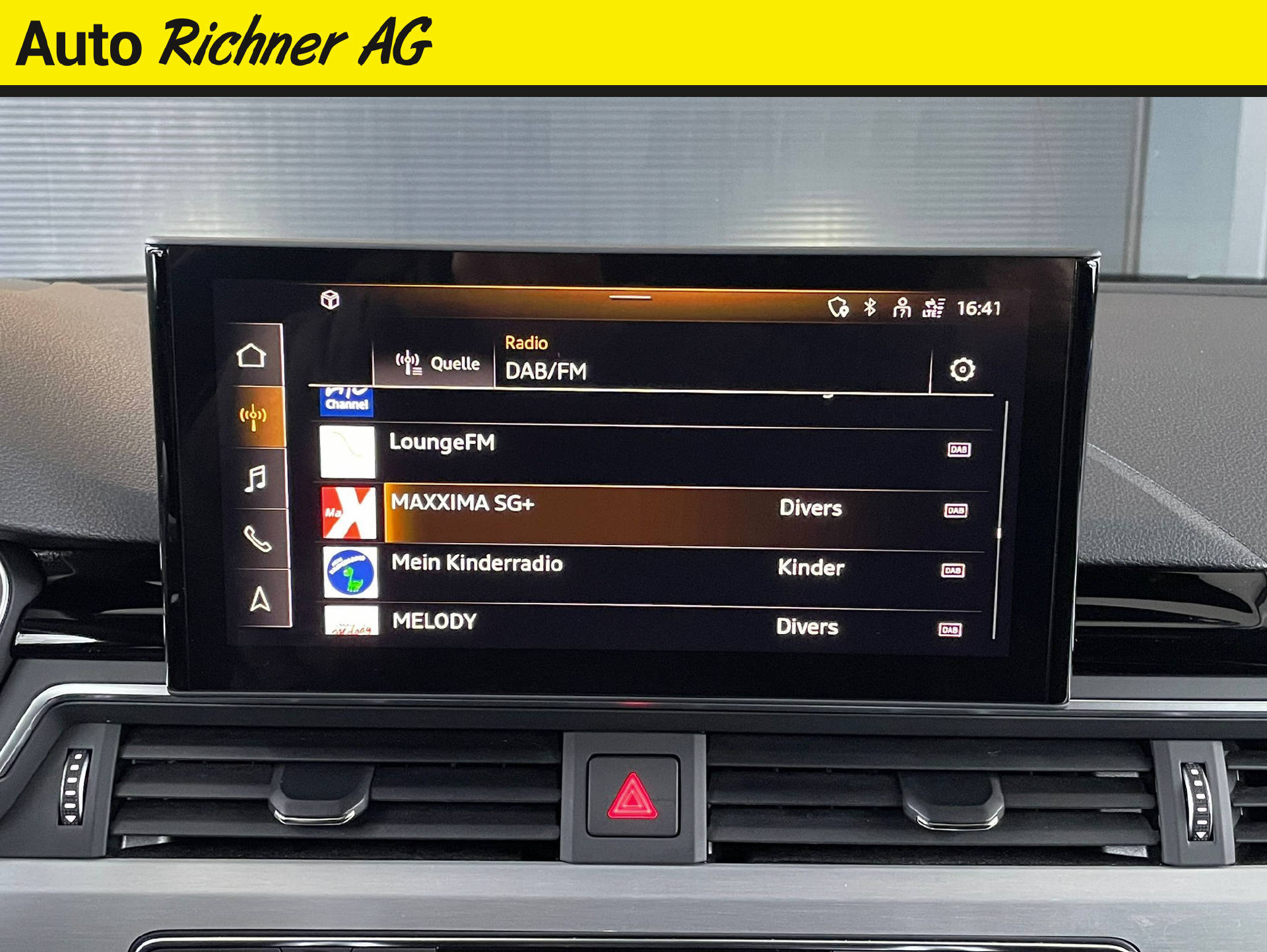 AUDI A4 Avant 2.0 40 TFSI Advanced quattro S-Tronic-image-13