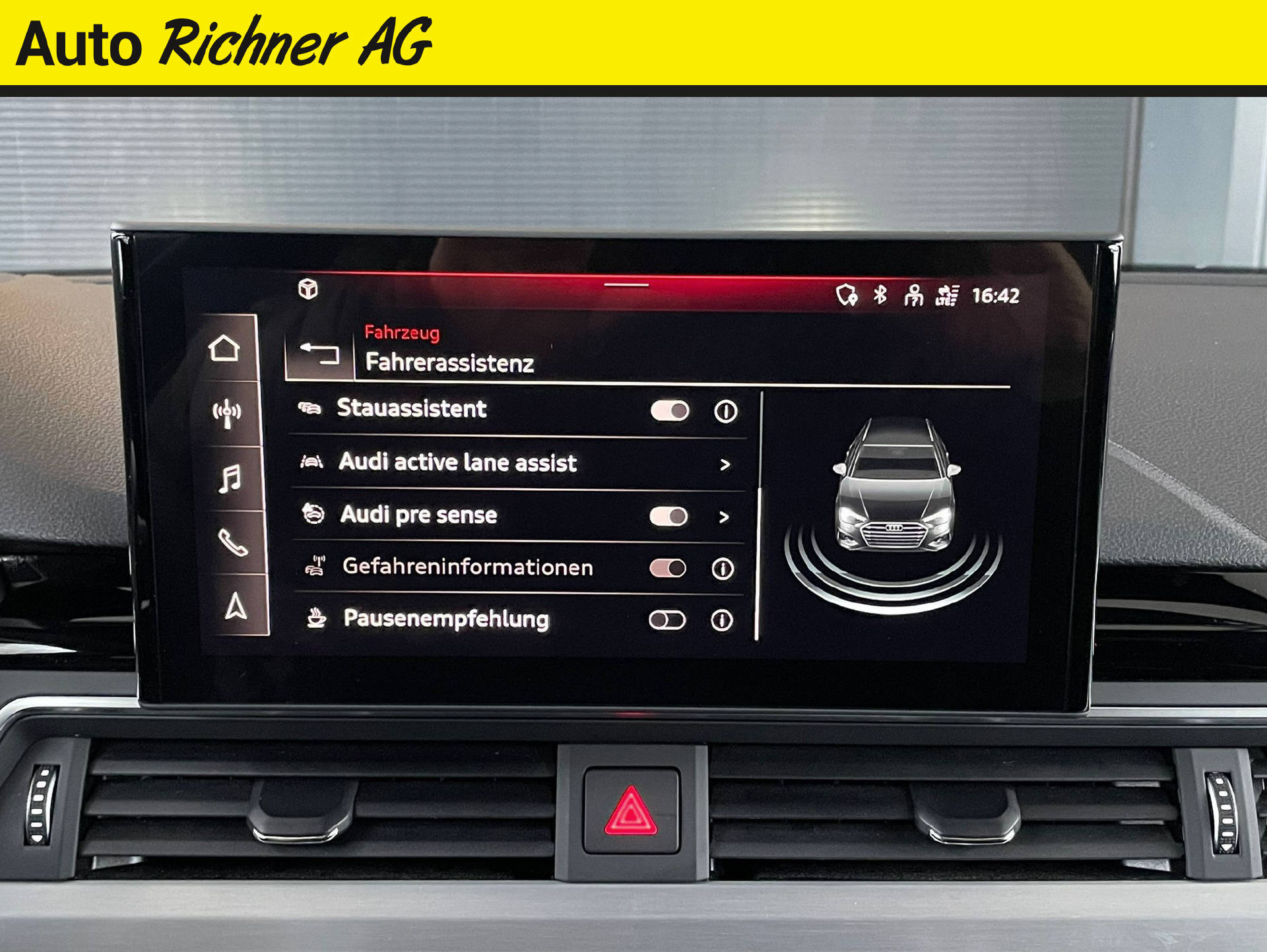 AUDI A4 Avant 2.0 40 TFSI Advanced quattro S-Tronic-image-11