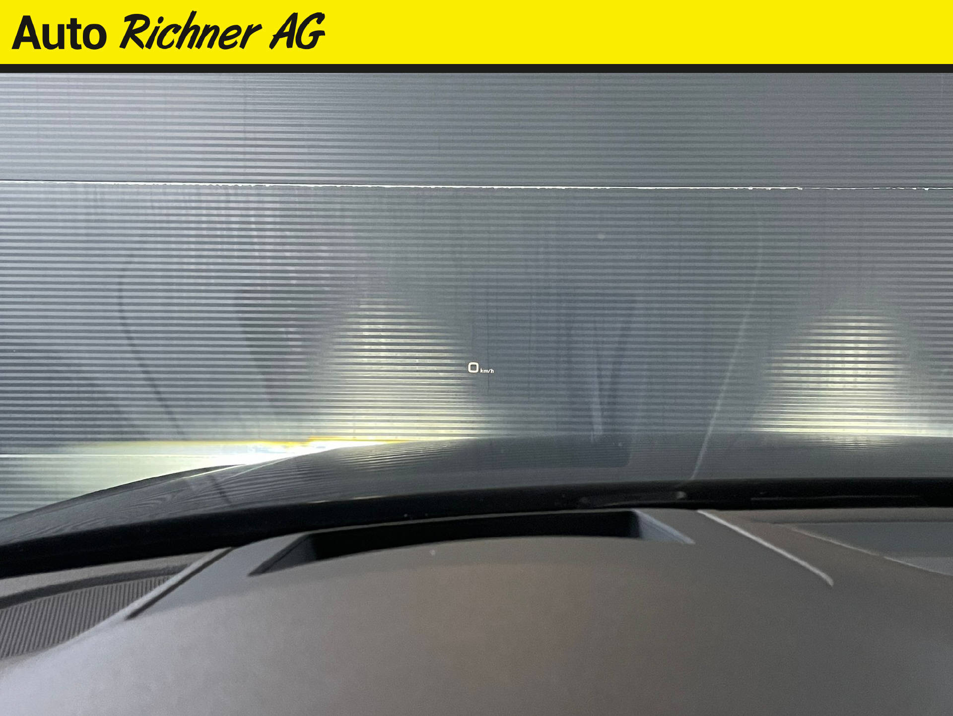 AUDI A4 Avant 2.0 40 TFSI Advanced quattro S-Tronic-image-8