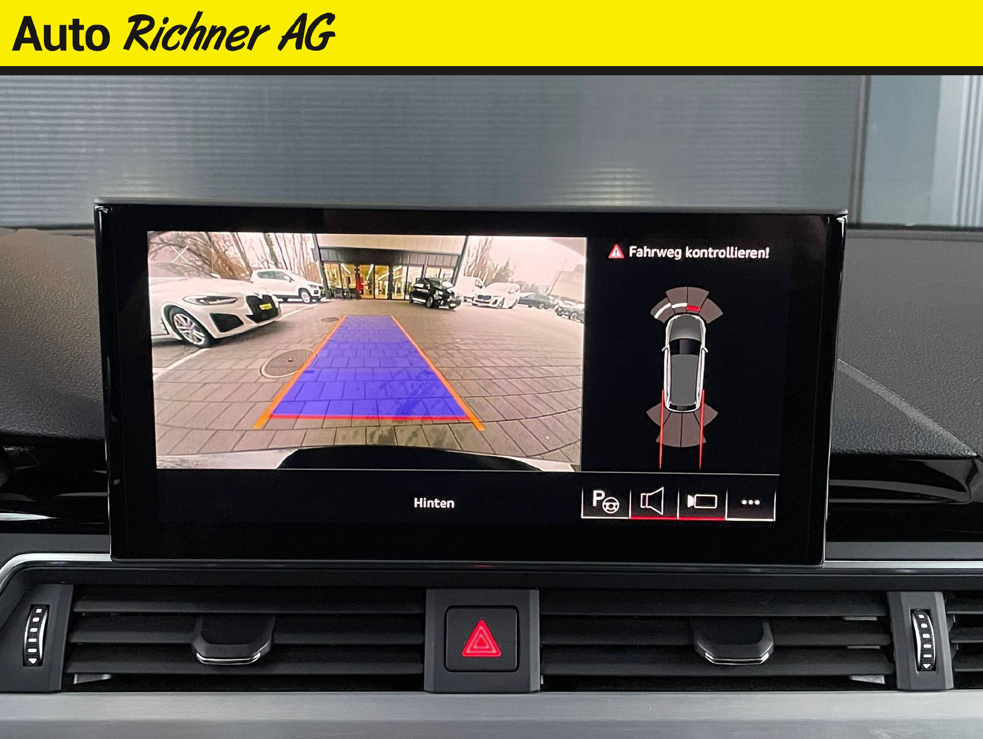 AUDI A4 Avant 2.0 40 TFSI Advanced quattro S-Tronic-image-9