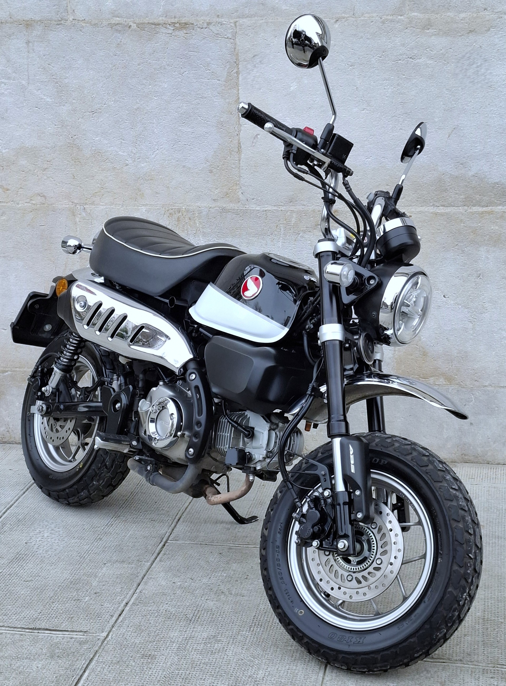 HONDA Z 125 Monkey-showroom-element-1