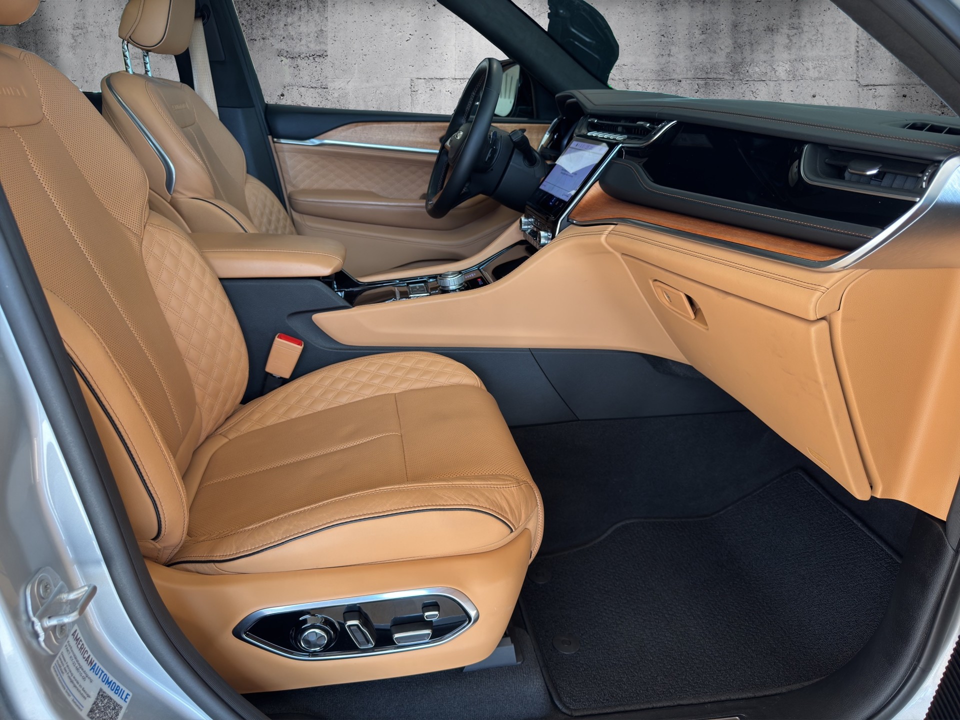 JEEP Hemi Summit Reserve-image-8