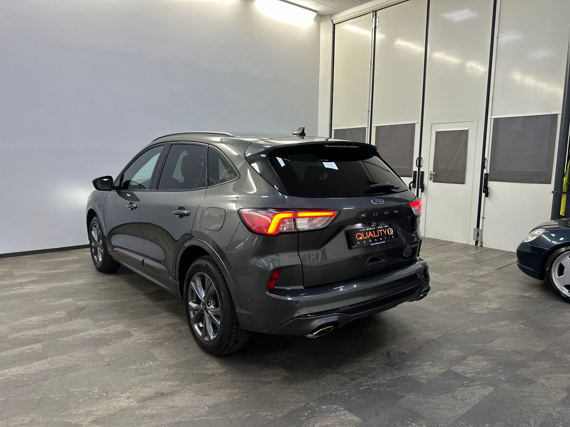 FORD Kuga 2.5 PHEV ST-Line 2WD-image-7
