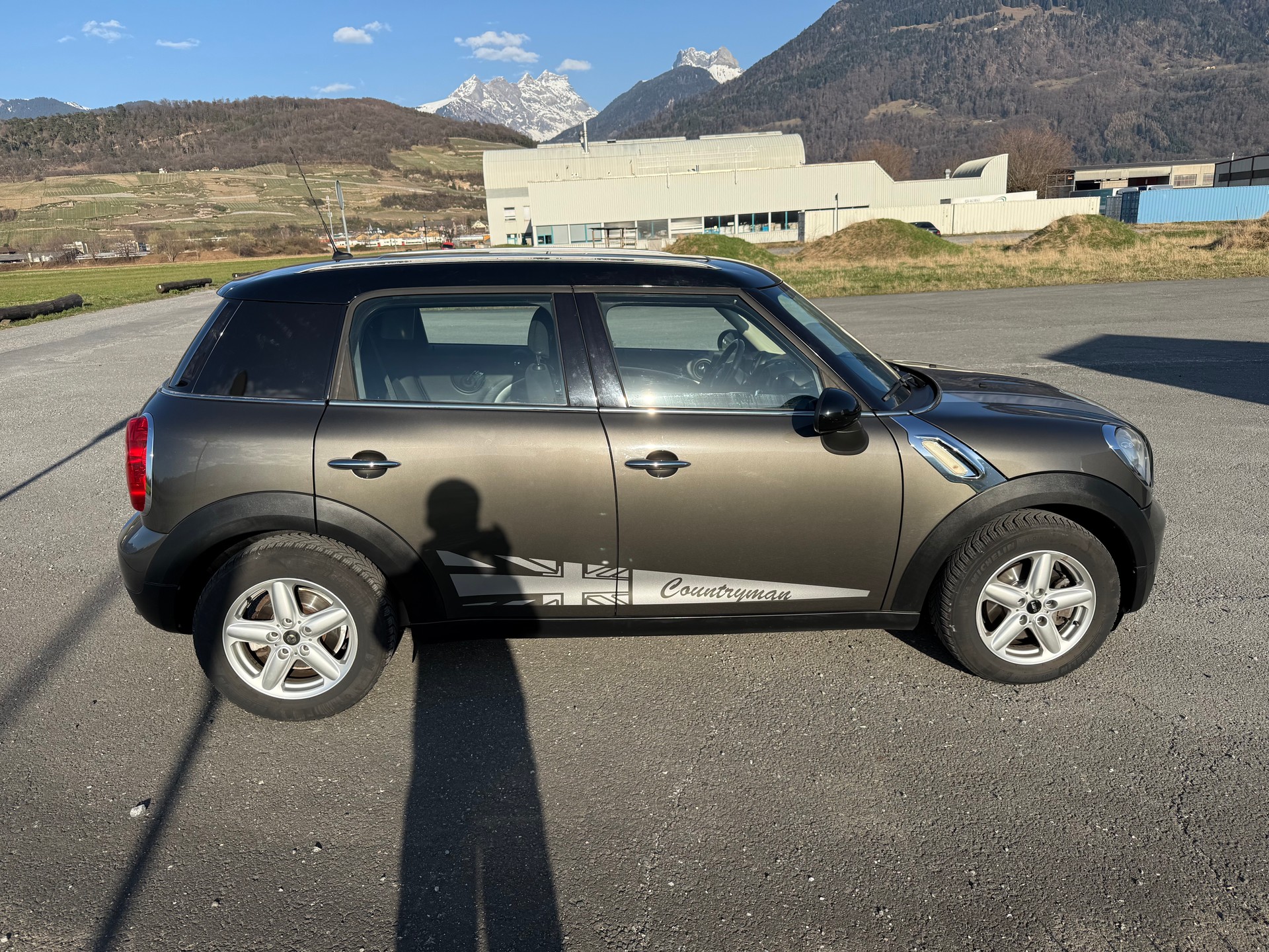MINI Countryman Cooper FWD-image-5
