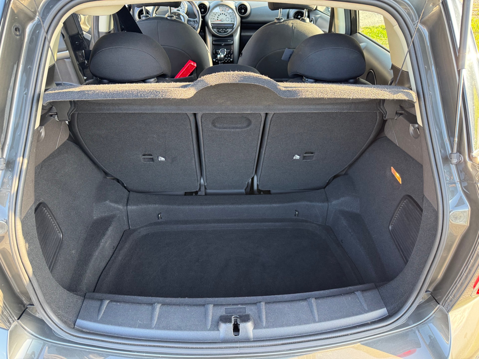 MINI Countryman Cooper FWD-image-14