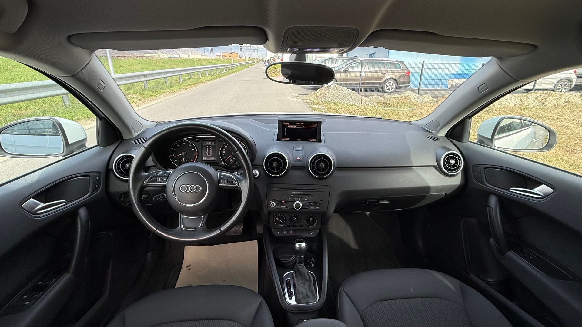 AUDI A1 Sportback 1.4 TFSI Attraction-image-7
