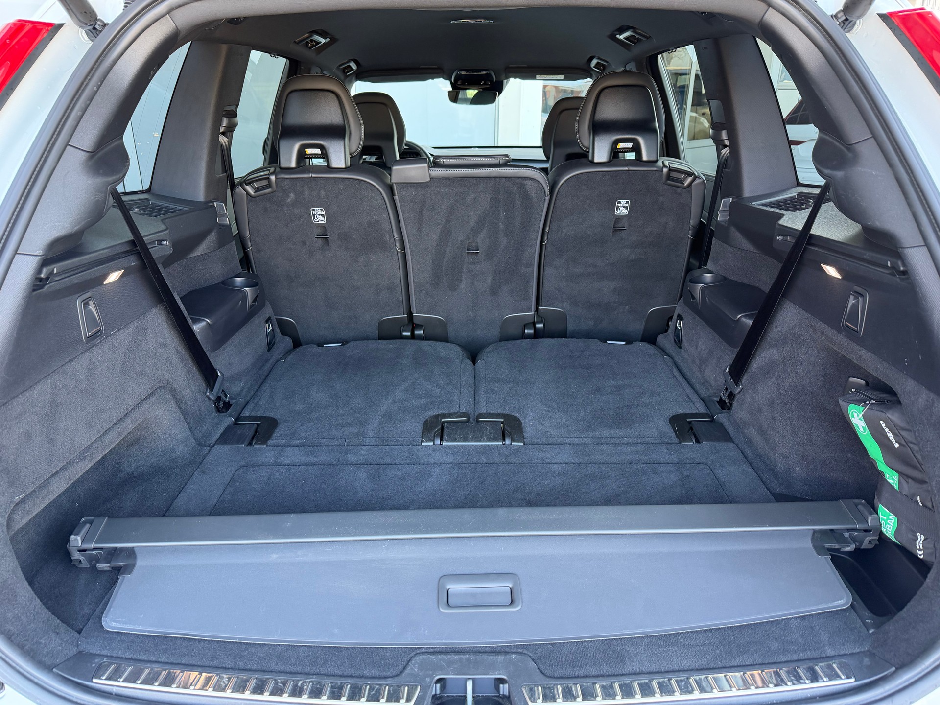 VOLVO XC90 B5 Diesel Mild Hybrid AWD R-Design Geartronic-image-24