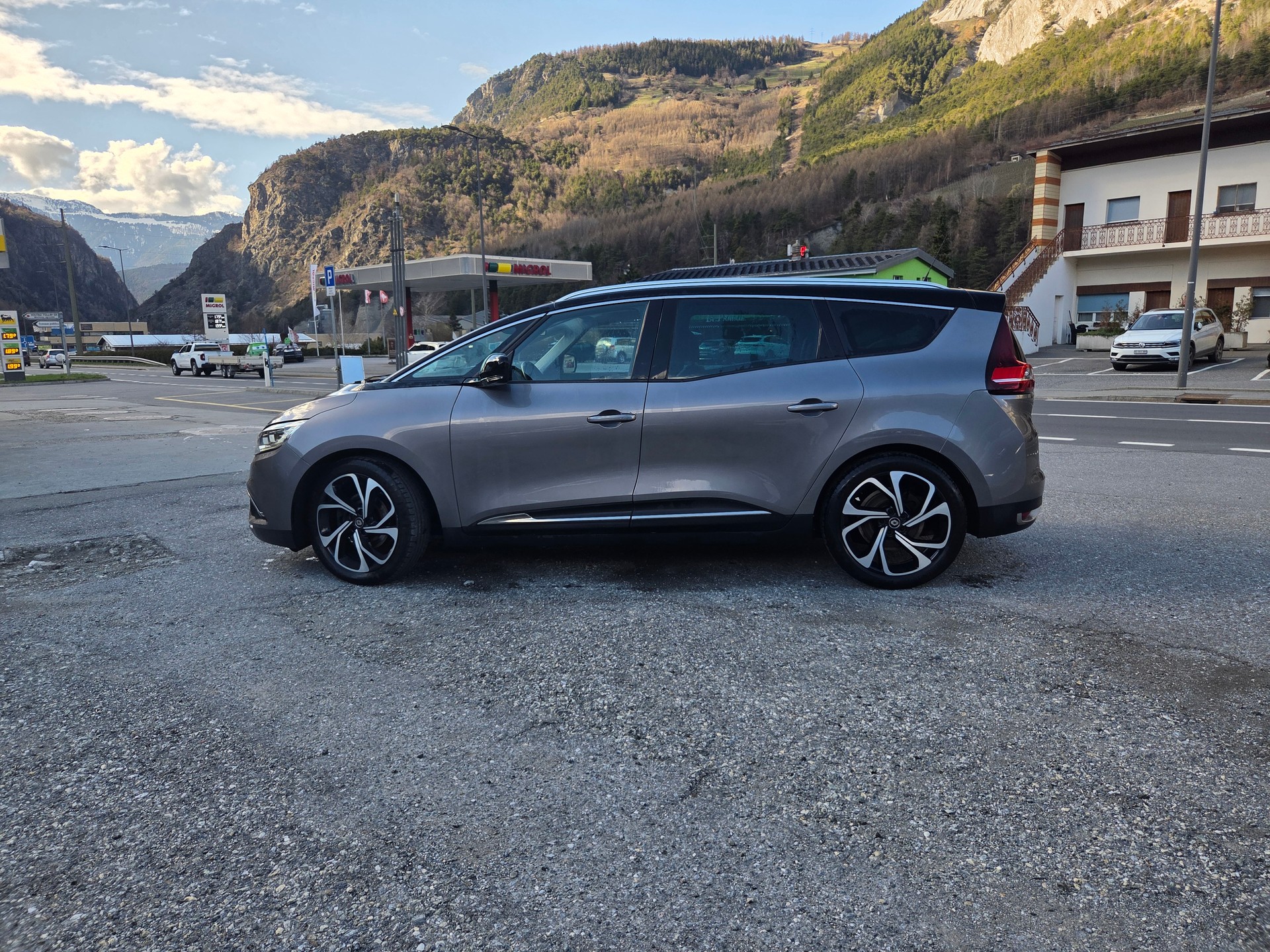 RENAULT Grand Scénic 1.3 16V Turbo Intens EDC-image-3
