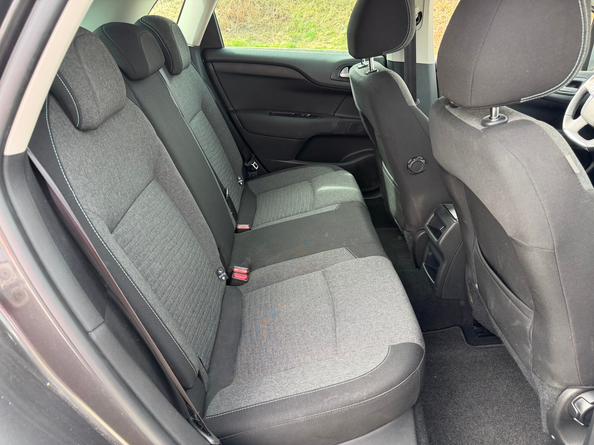 CITROEN C4 1.2 Pure Tech Feel Edition Automatic-image-7