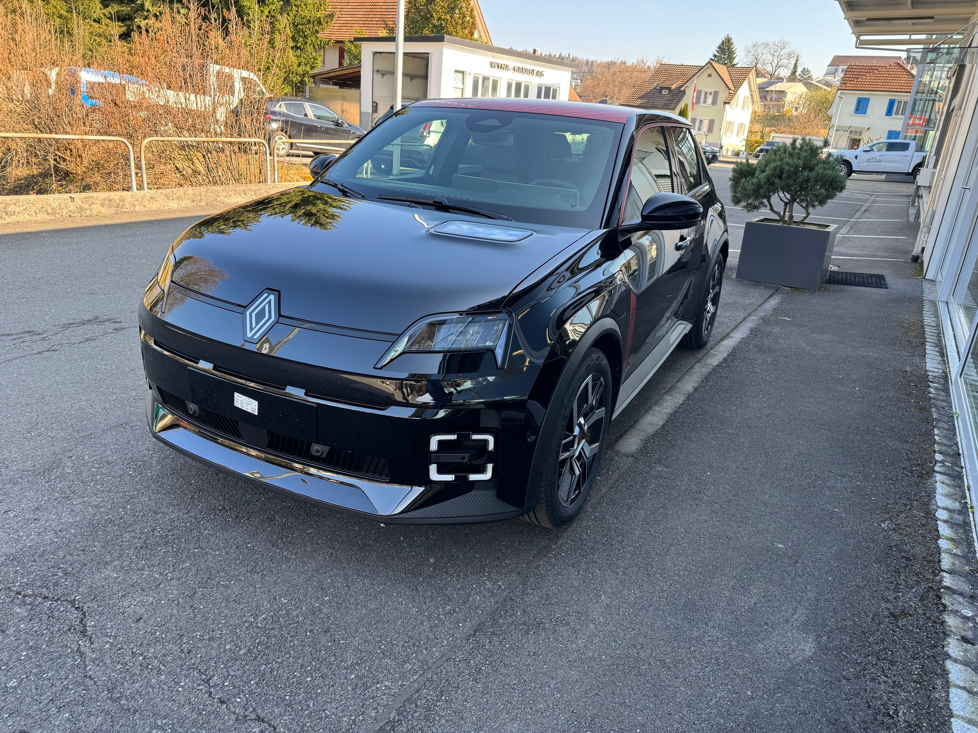 RENAULT R5 E-Tech Comfort Range 52 kWh Techno-image-3