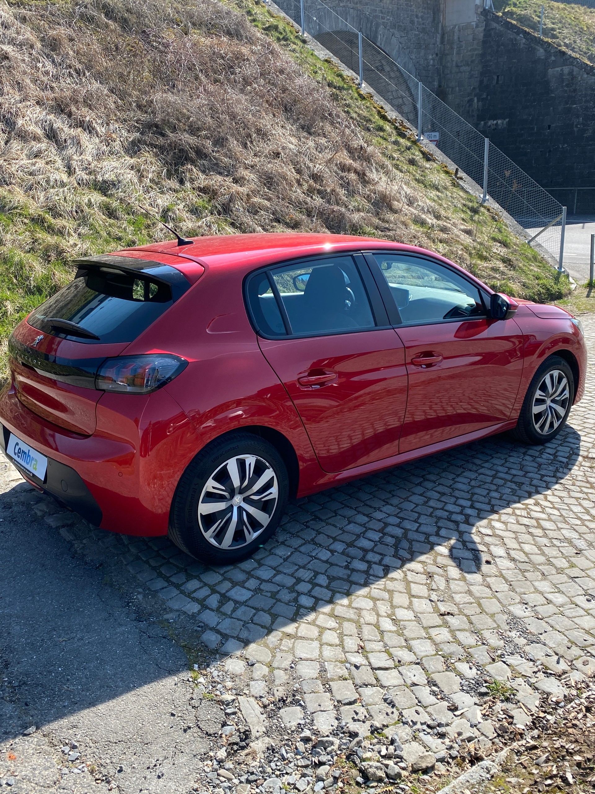 PEUGEOT 208 1.2 PureTech Active-image-2