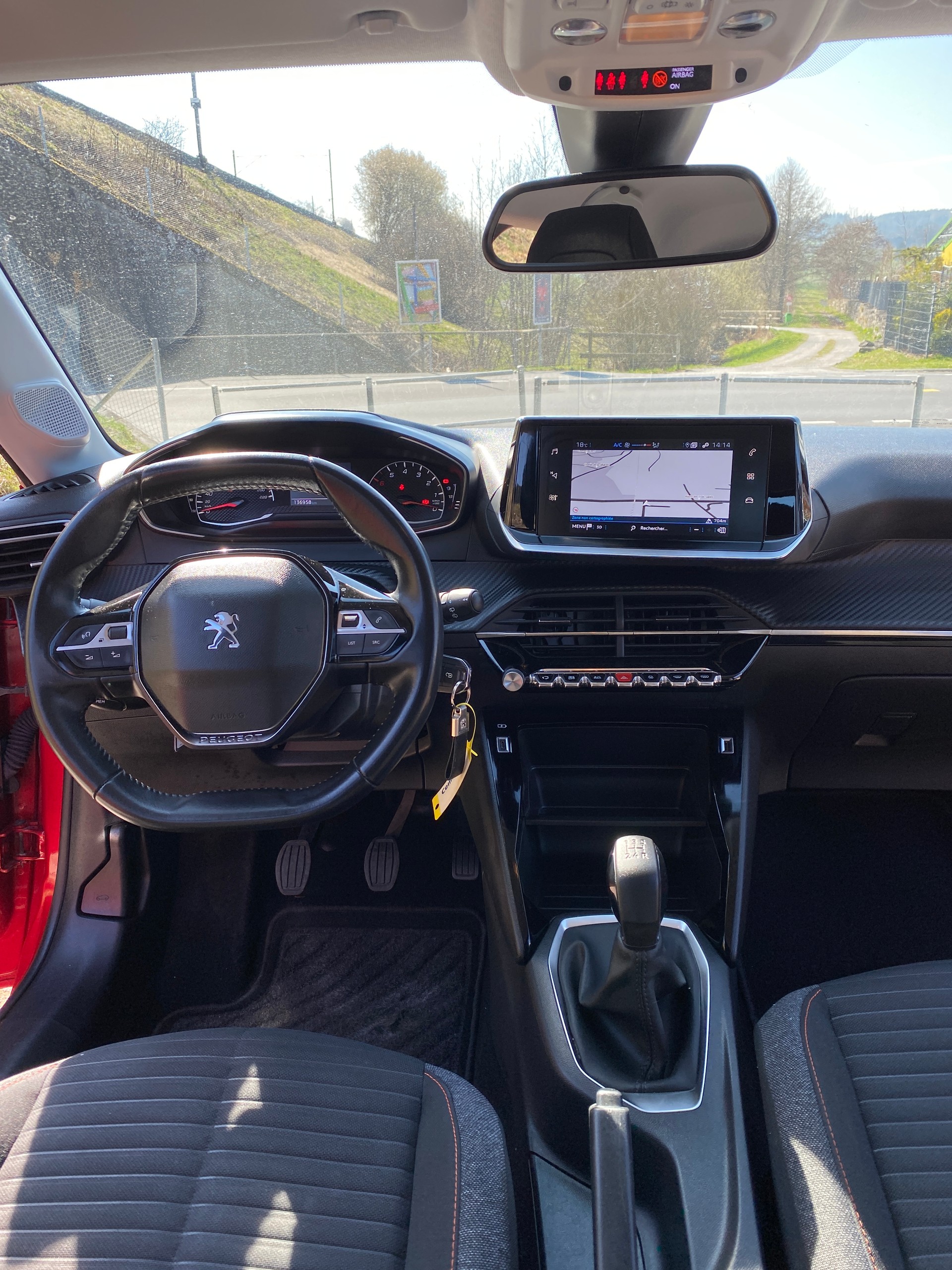 PEUGEOT 208 1.2 PureTech Active-image-8