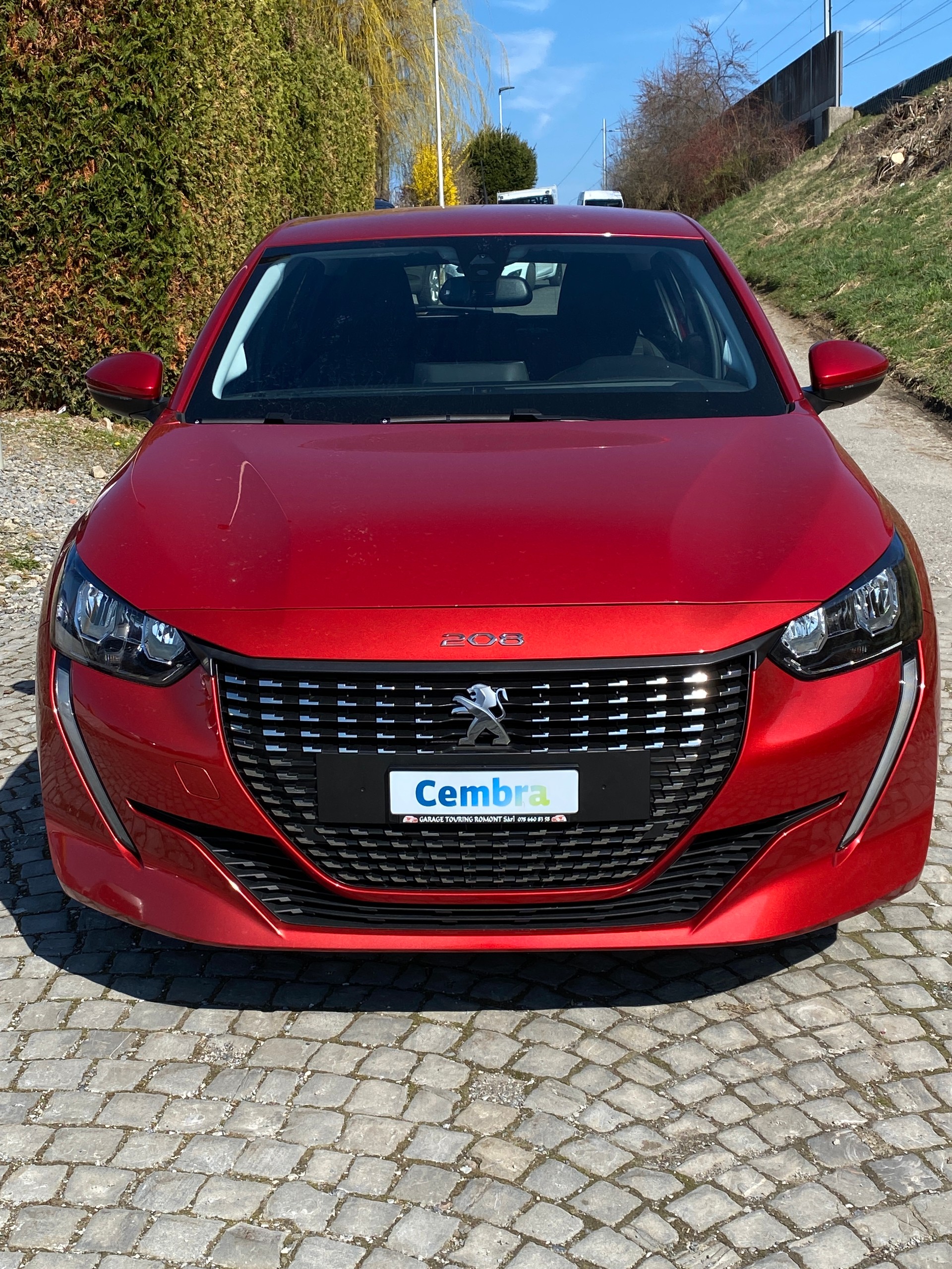 PEUGEOT 208 1.2 PureTech Active-image-0