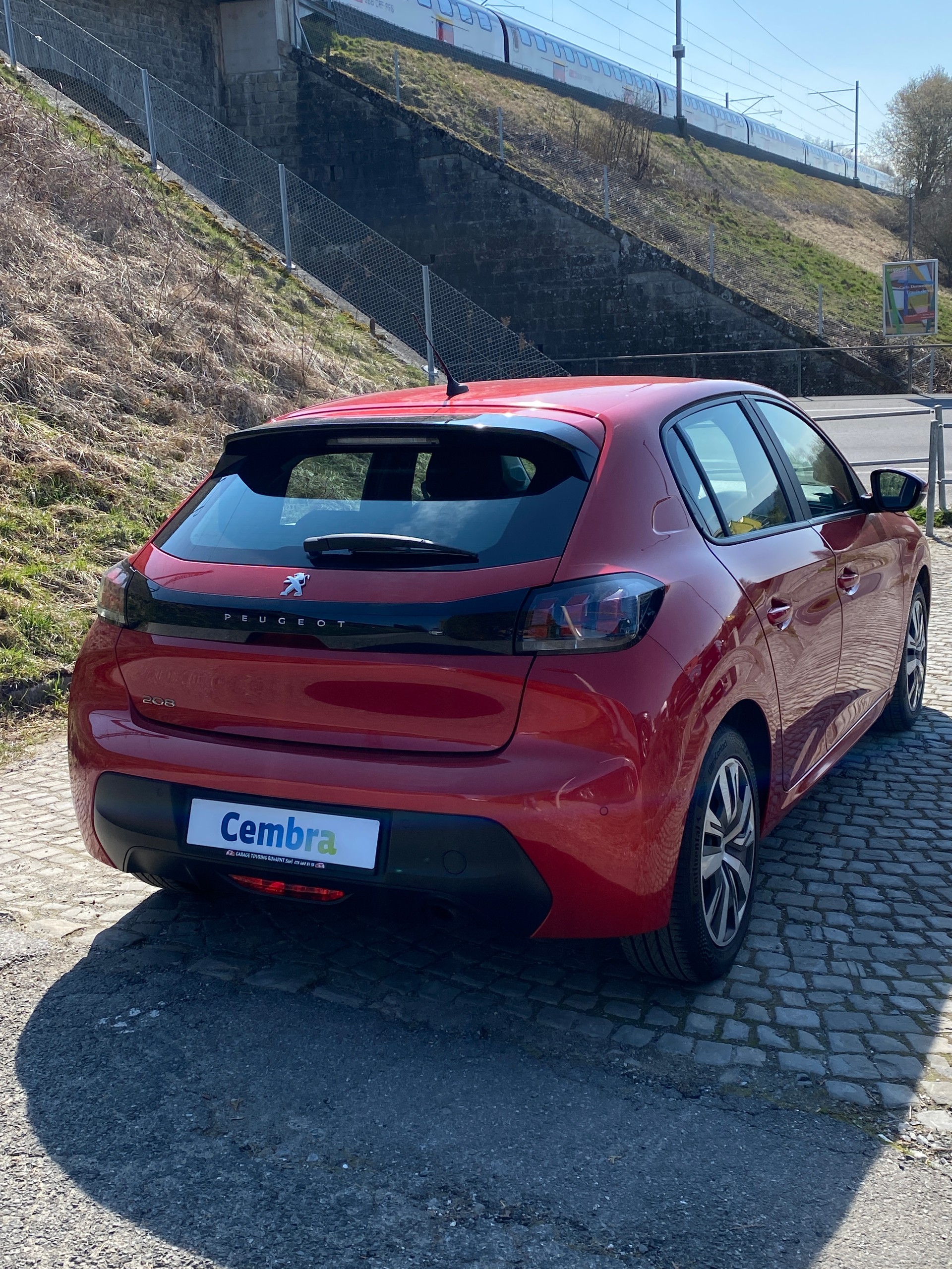 PEUGEOT 208 1.2 PureTech Active-image-3