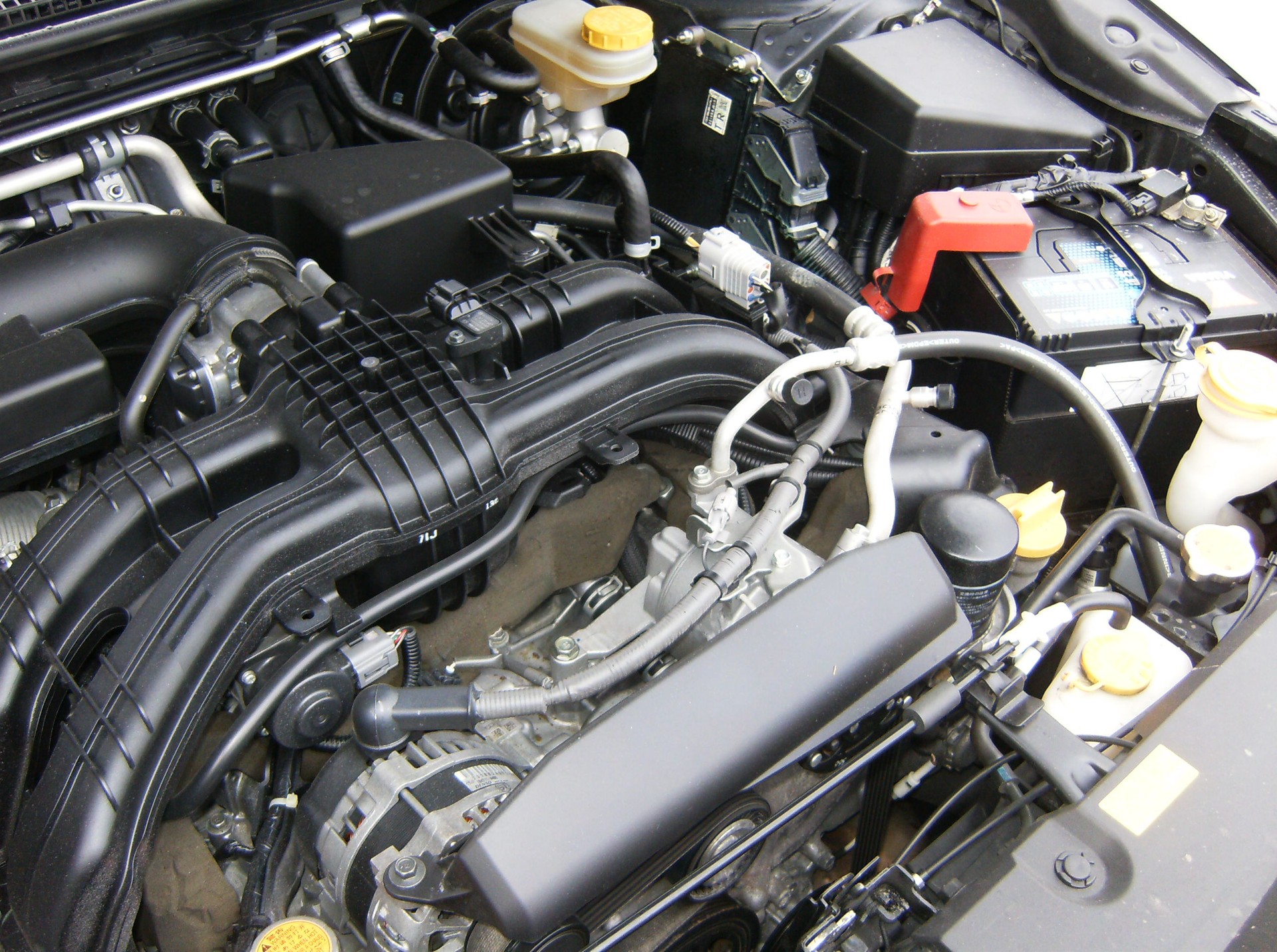 SUBARU XV 2.0 Swiss Plus AWD Lineartronic-image-10