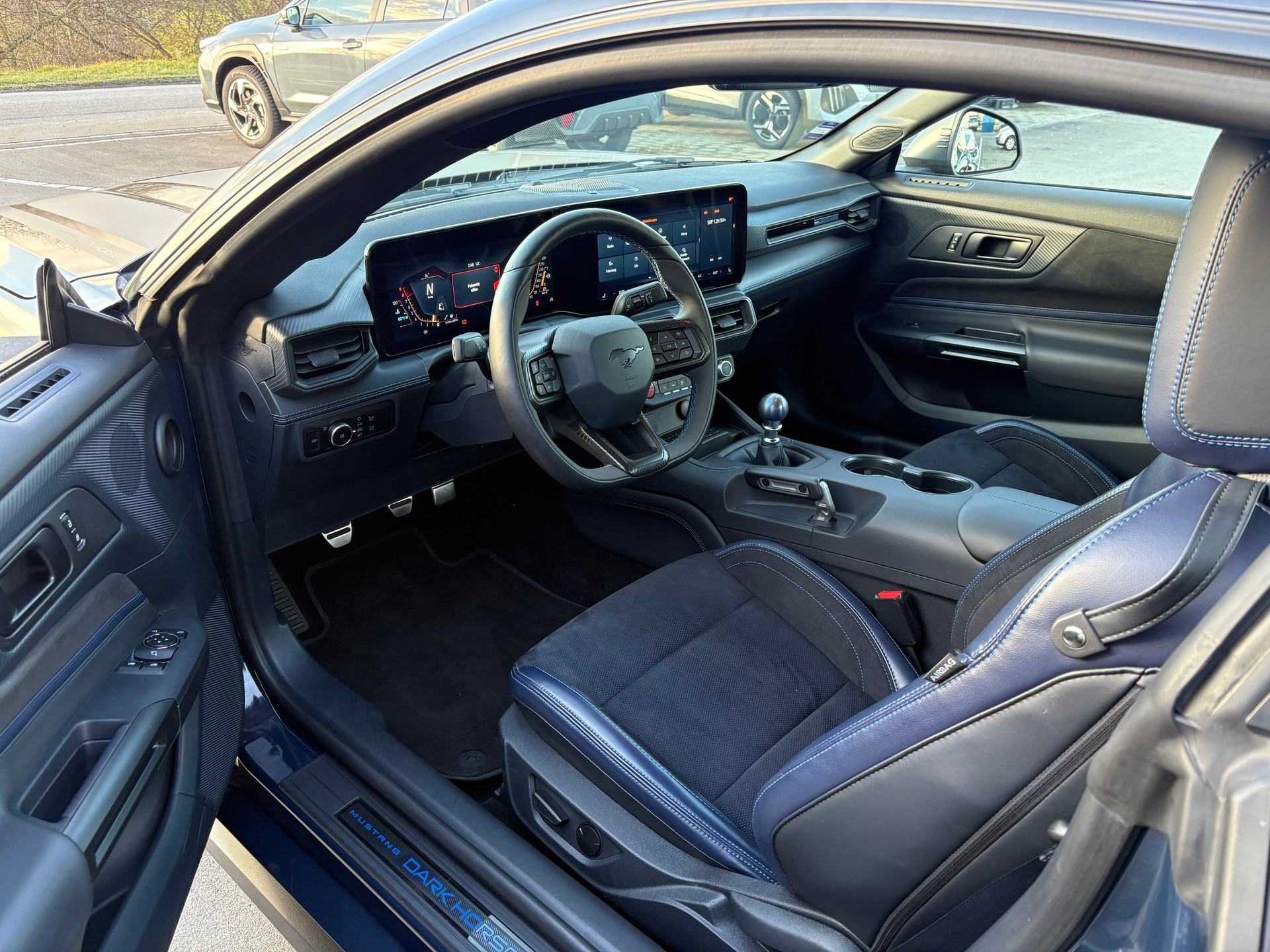 FORD Mustang Coupé 5.0 V8 Dark Horse-image-9