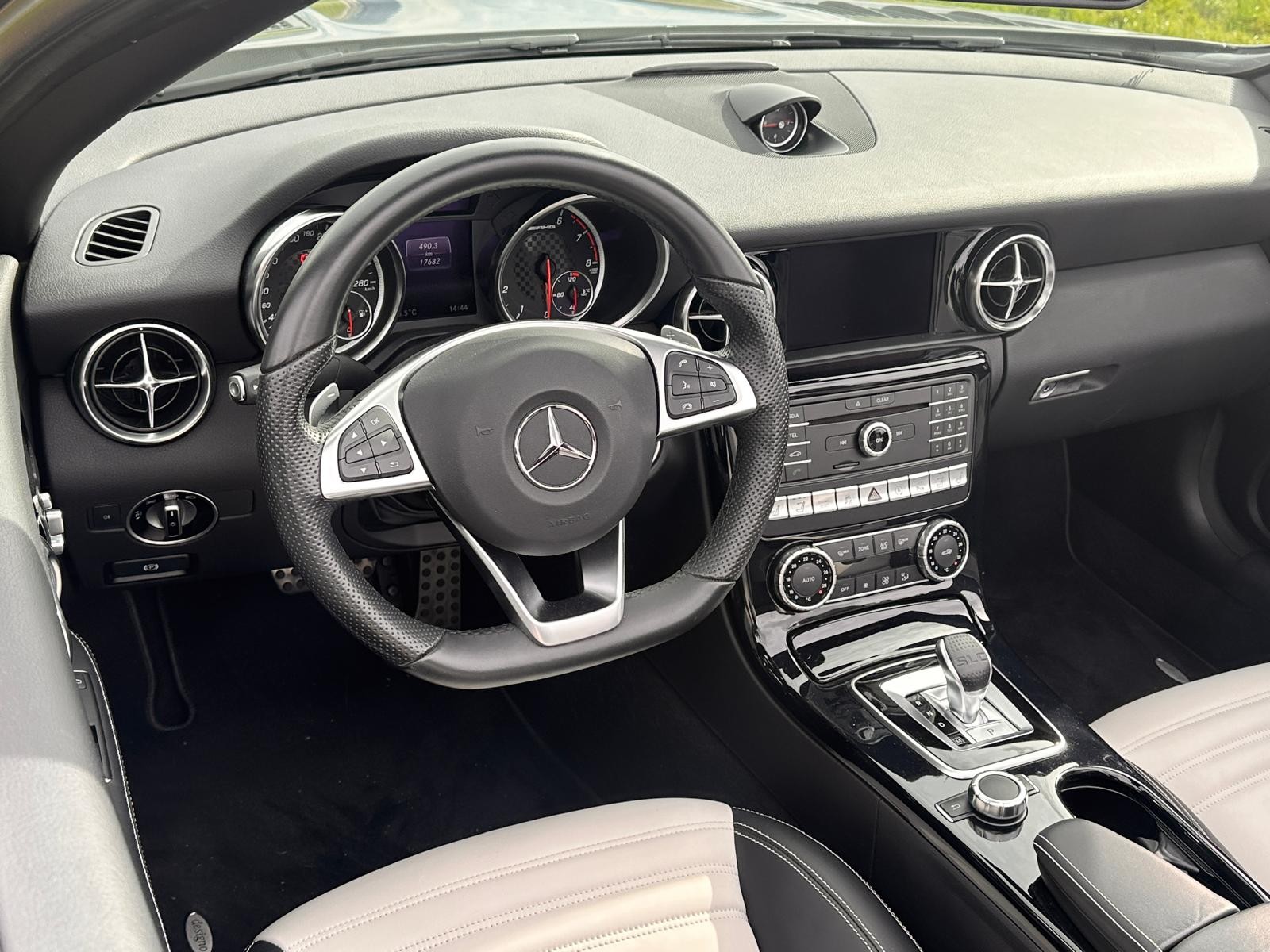 MERCEDES-BENZ SLC 43 AMG Collector-image-7