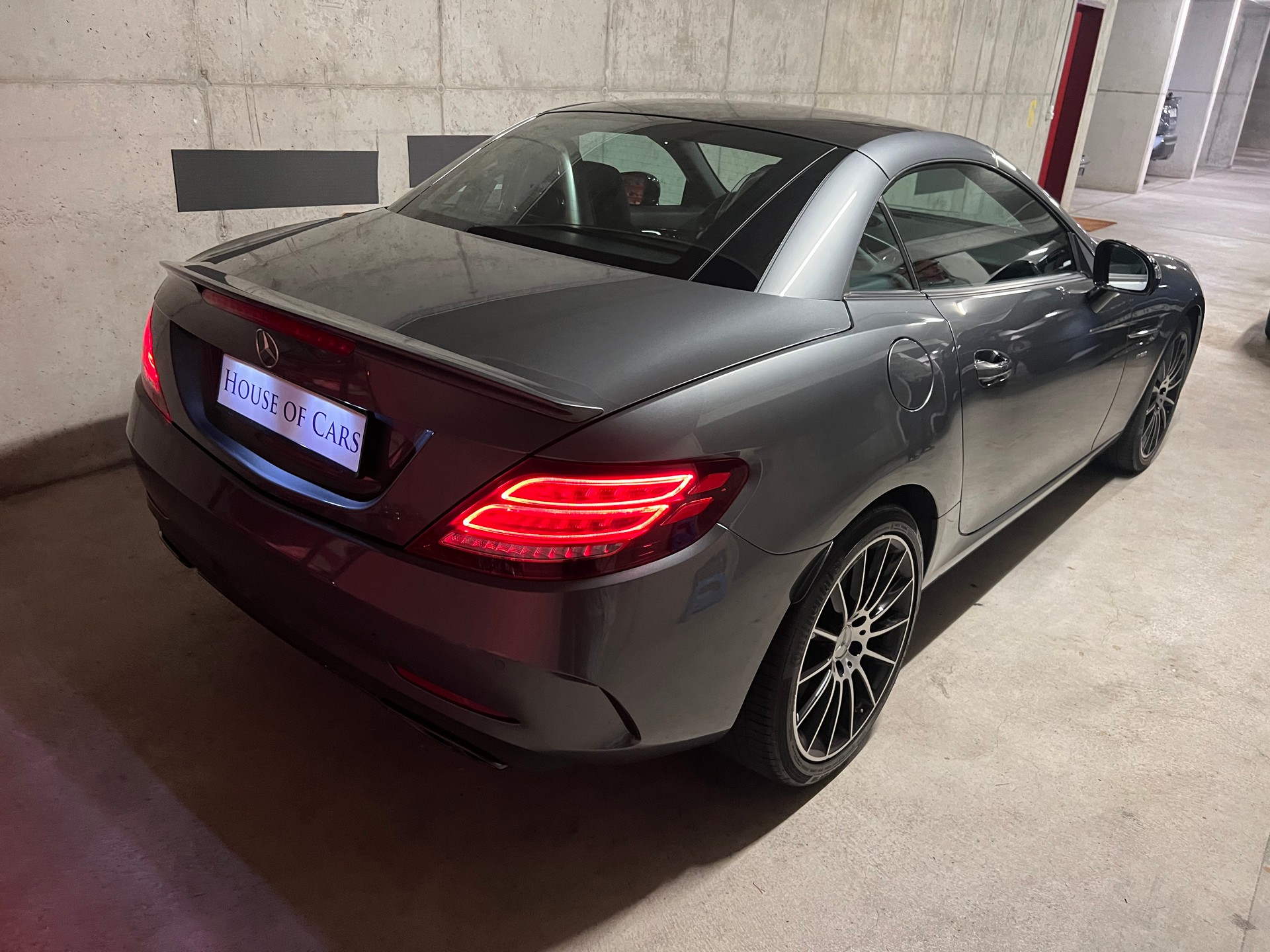MERCEDES-BENZ SLC 43 AMG Collector-image-4