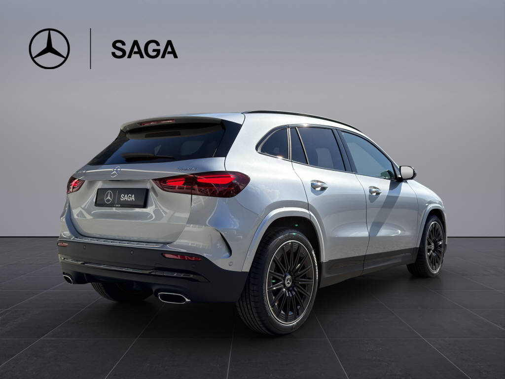 MERCEDES-BENZ GLA 220 d AMG Line 4matic-image-5