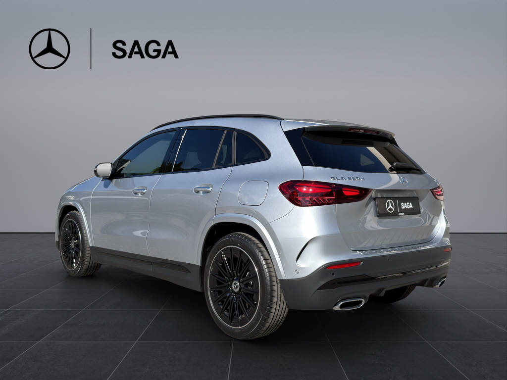 MERCEDES-BENZ GLA 220 d AMG Line 4matic-showroom-element-3