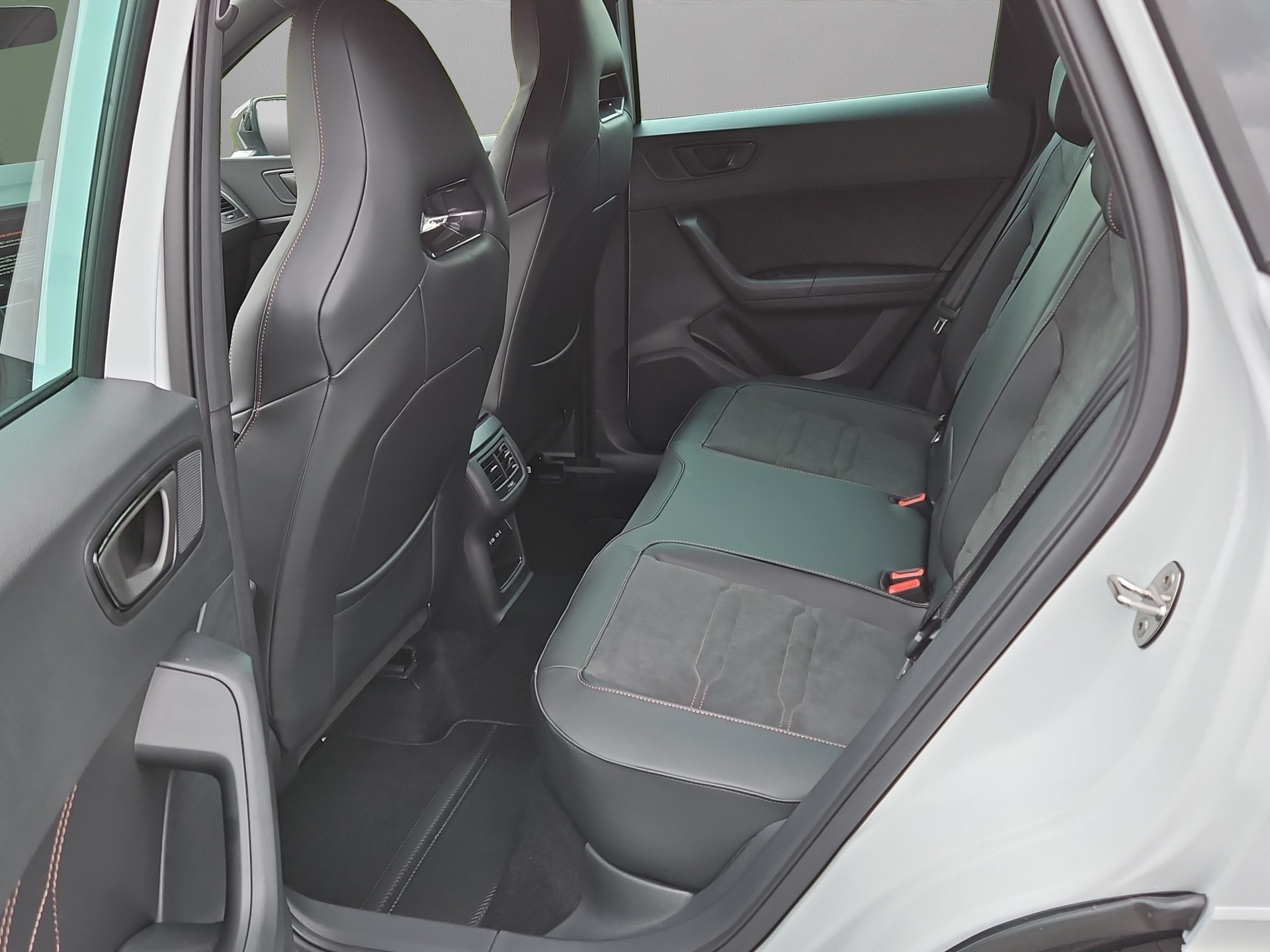 CUPRA Ateca 2.0TSI Inicio 4Drive DSG-image-5