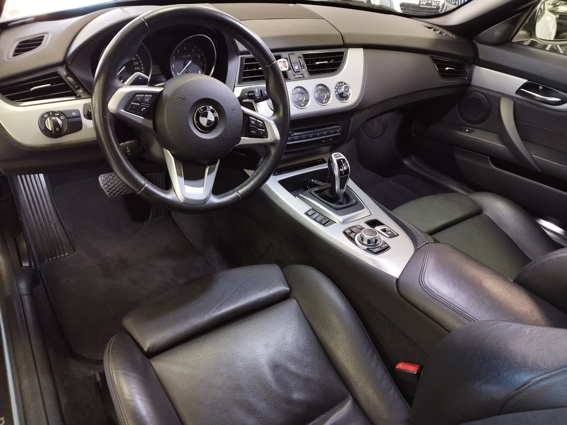 BMW Z4 sDrive20i Steptronic-image-10