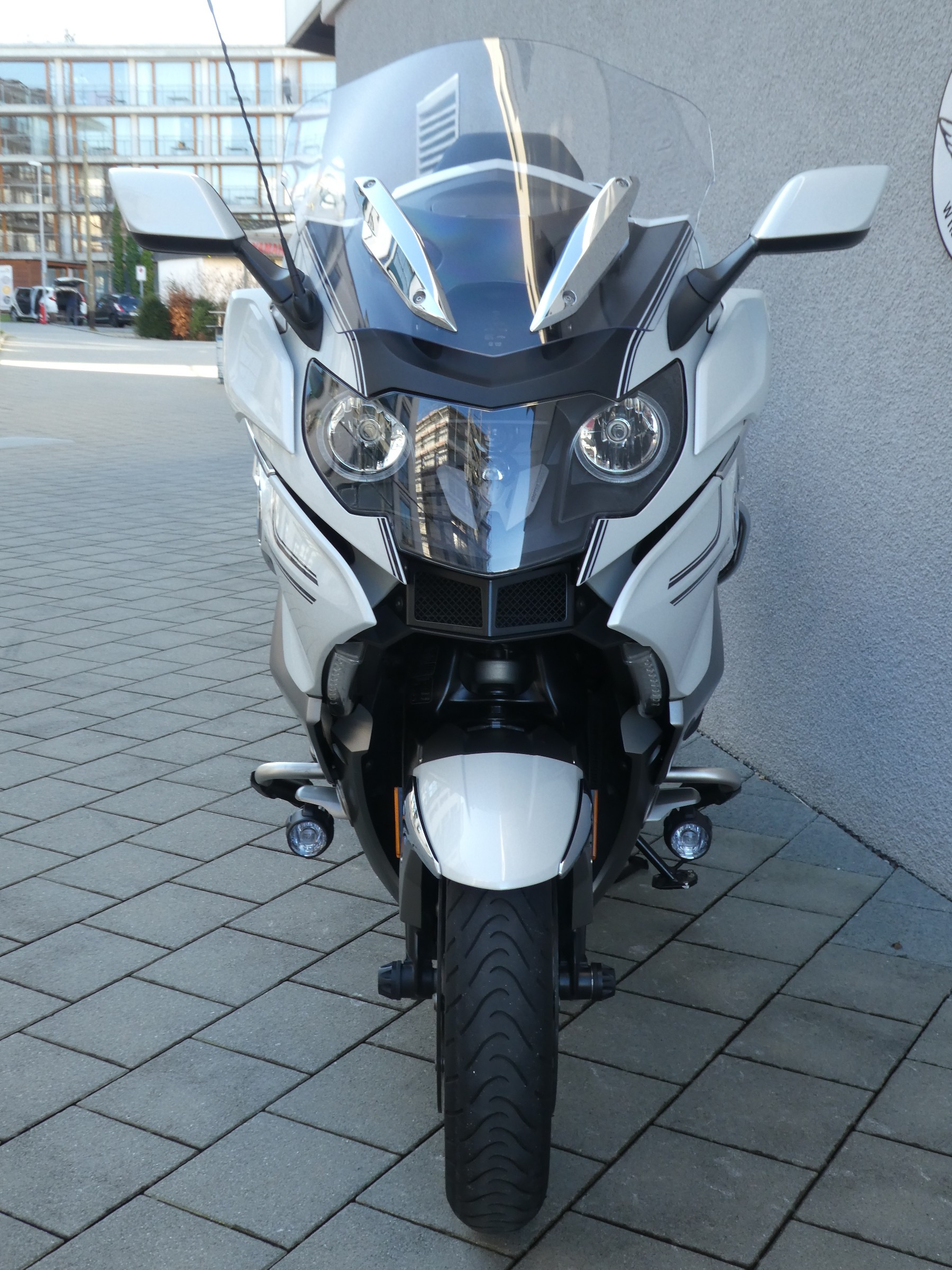 BMW K 1600 GTL-showroom-element-2