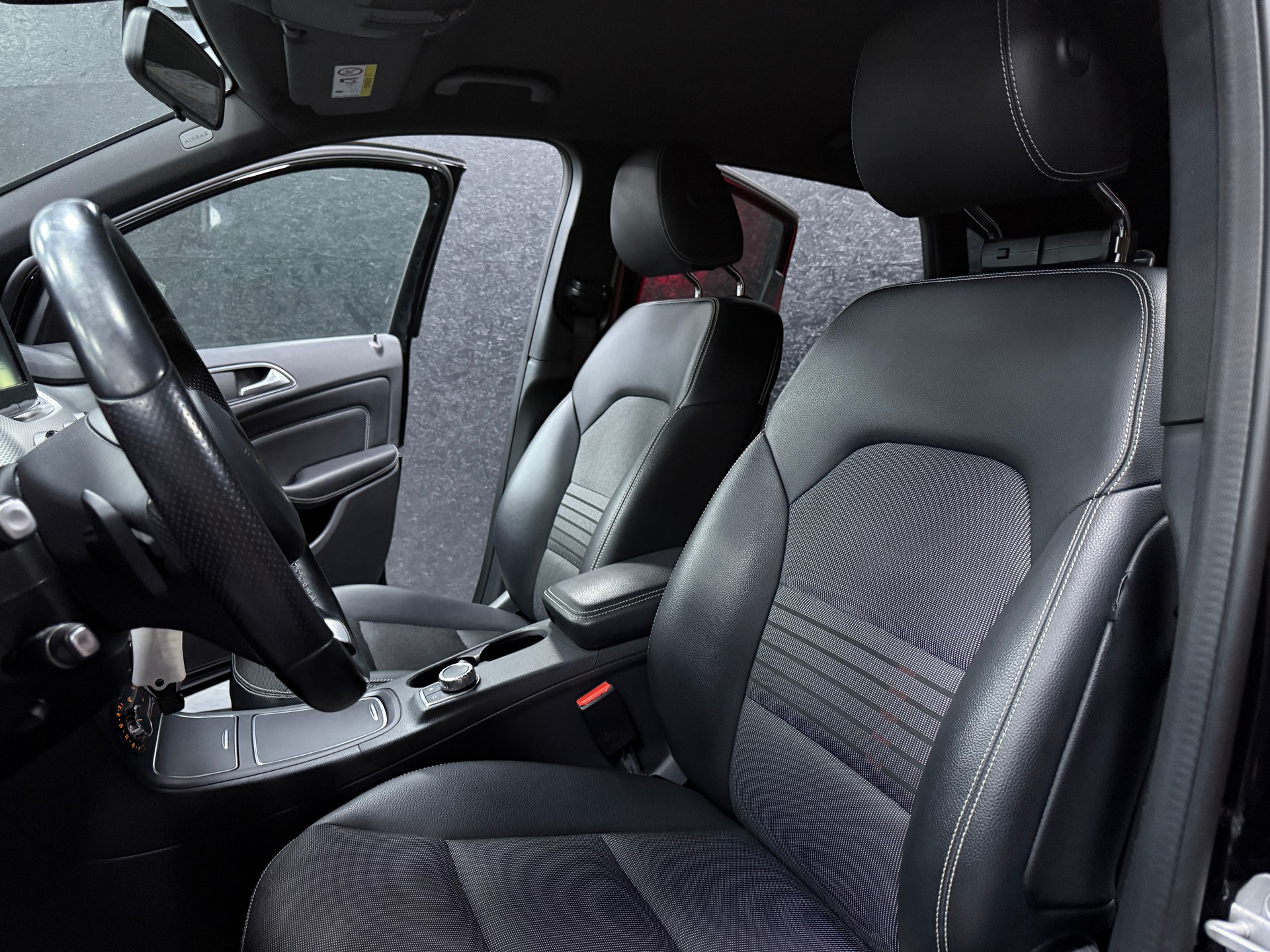 MERCEDES-BENZ B 220 Style 4Matic 7G-DCT / CH Fz / Frisch MFK-image-8