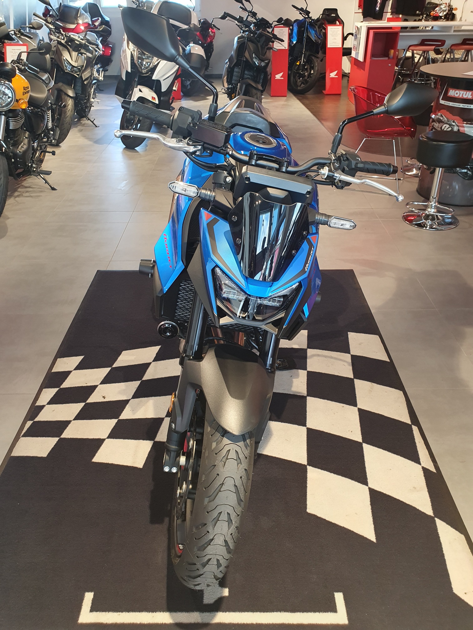 HONDA CB 750 Hornet-showroom-element-1