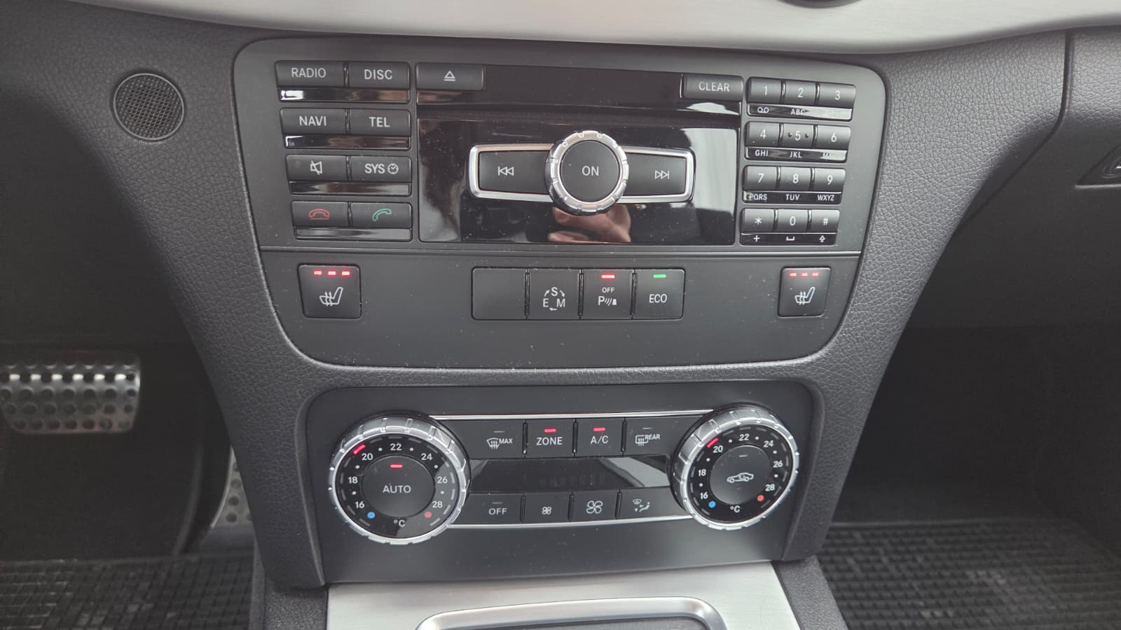 MERCEDES-BENZ GLK 220 BlueTEC 4Matic 7G-Tronic-image-14