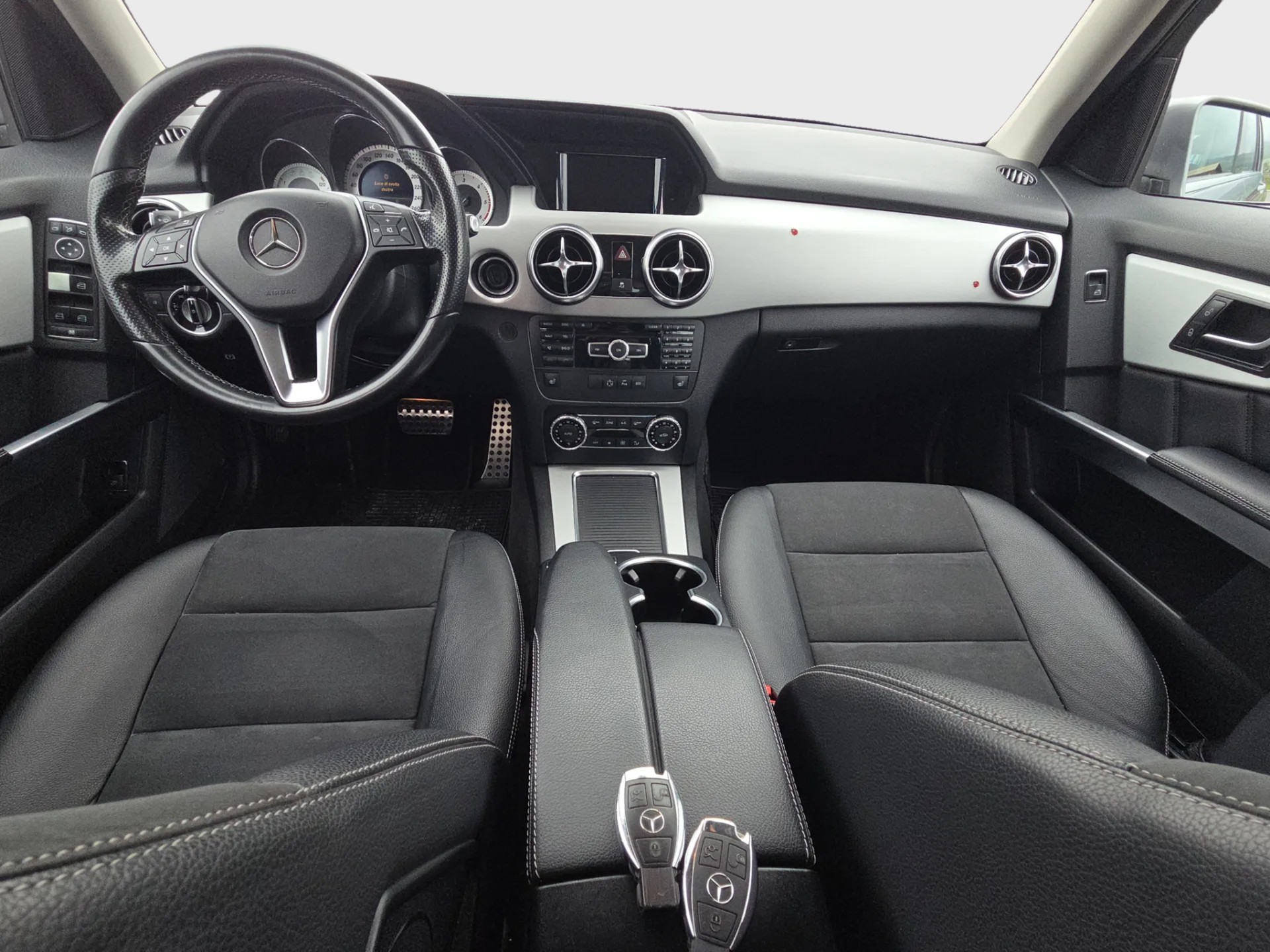 MERCEDES-BENZ GLK 220 BlueTEC 4Matic 7G-Tronic-image-9