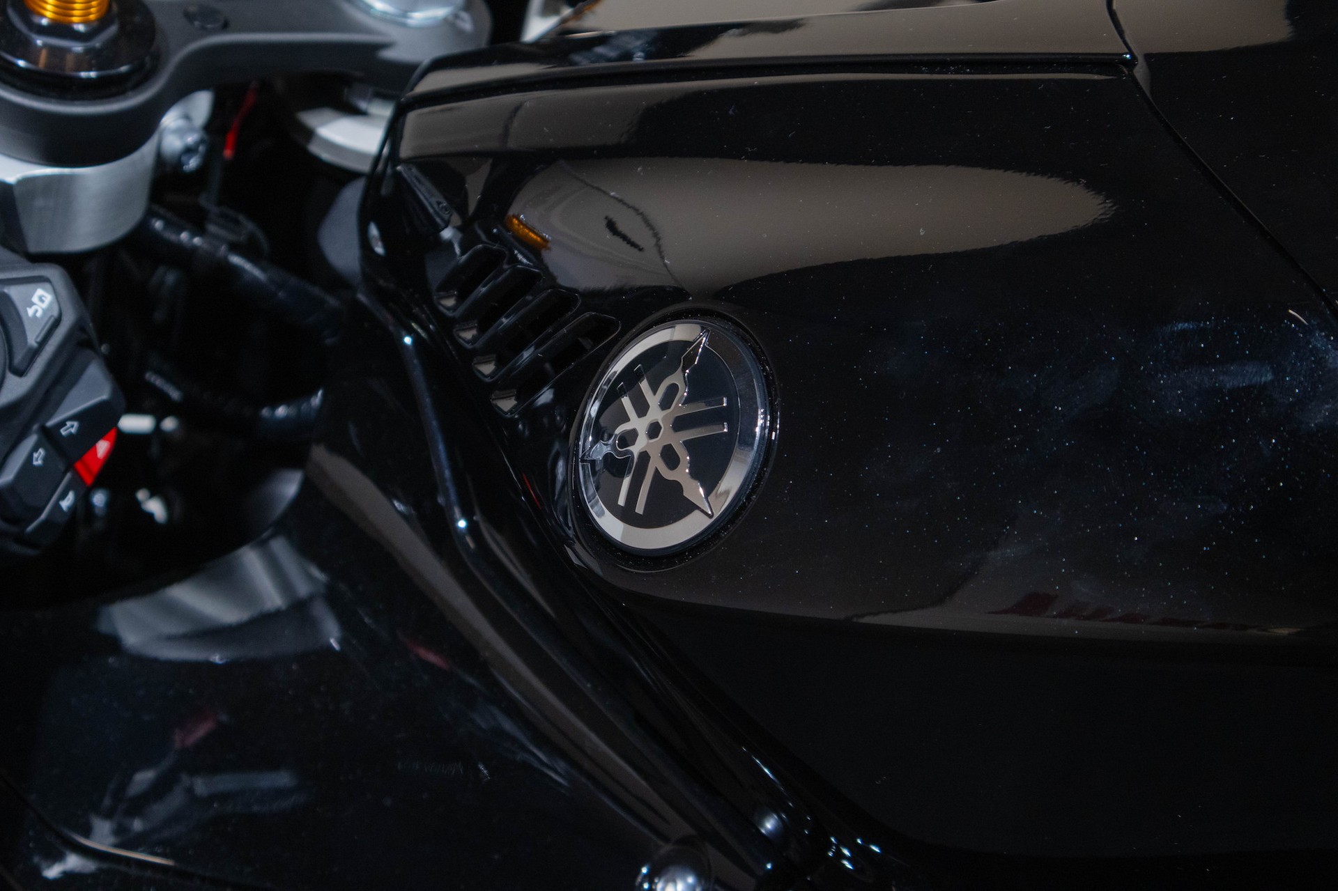 YAMAHA R7 35 kW-image-13