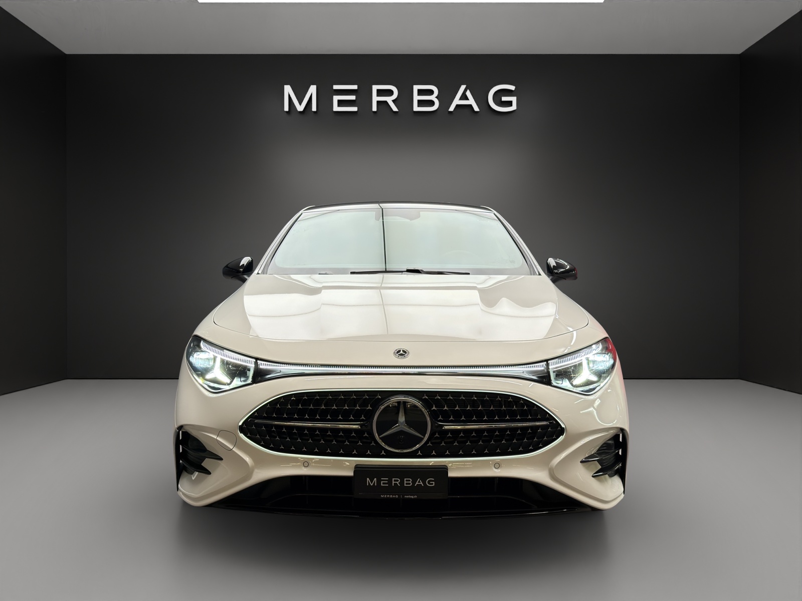 MERCEDES-BENZ CLA 200 (NEW)-image-1