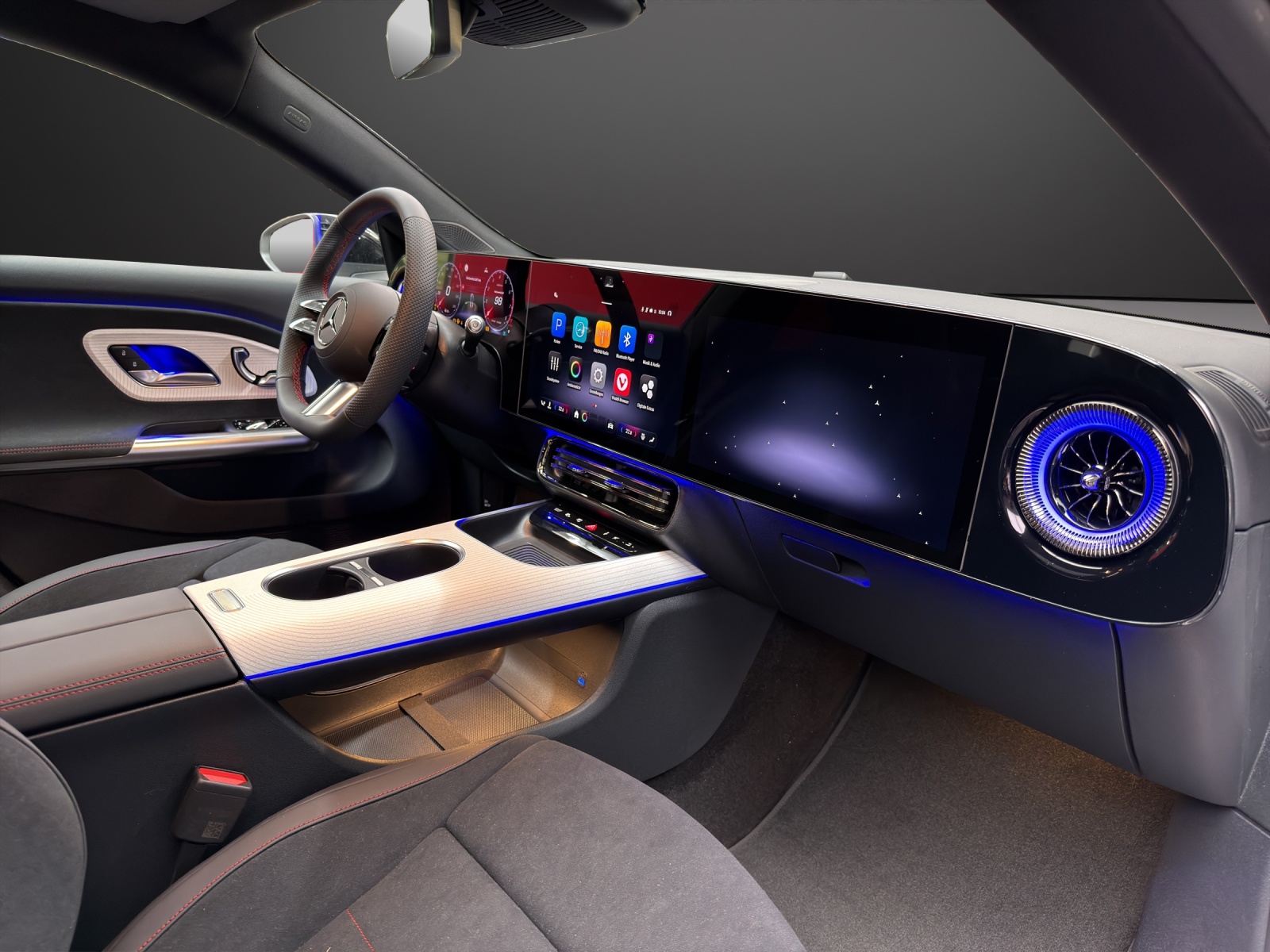 MERCEDES-BENZ CLA 200 (NEW)-image-9