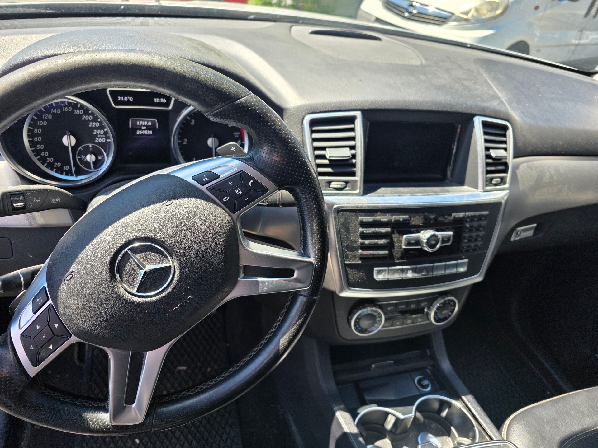 MERCEDES-BENZ ML 350 BlueTEC Executive 4Matic 7G-Tronic-image-6