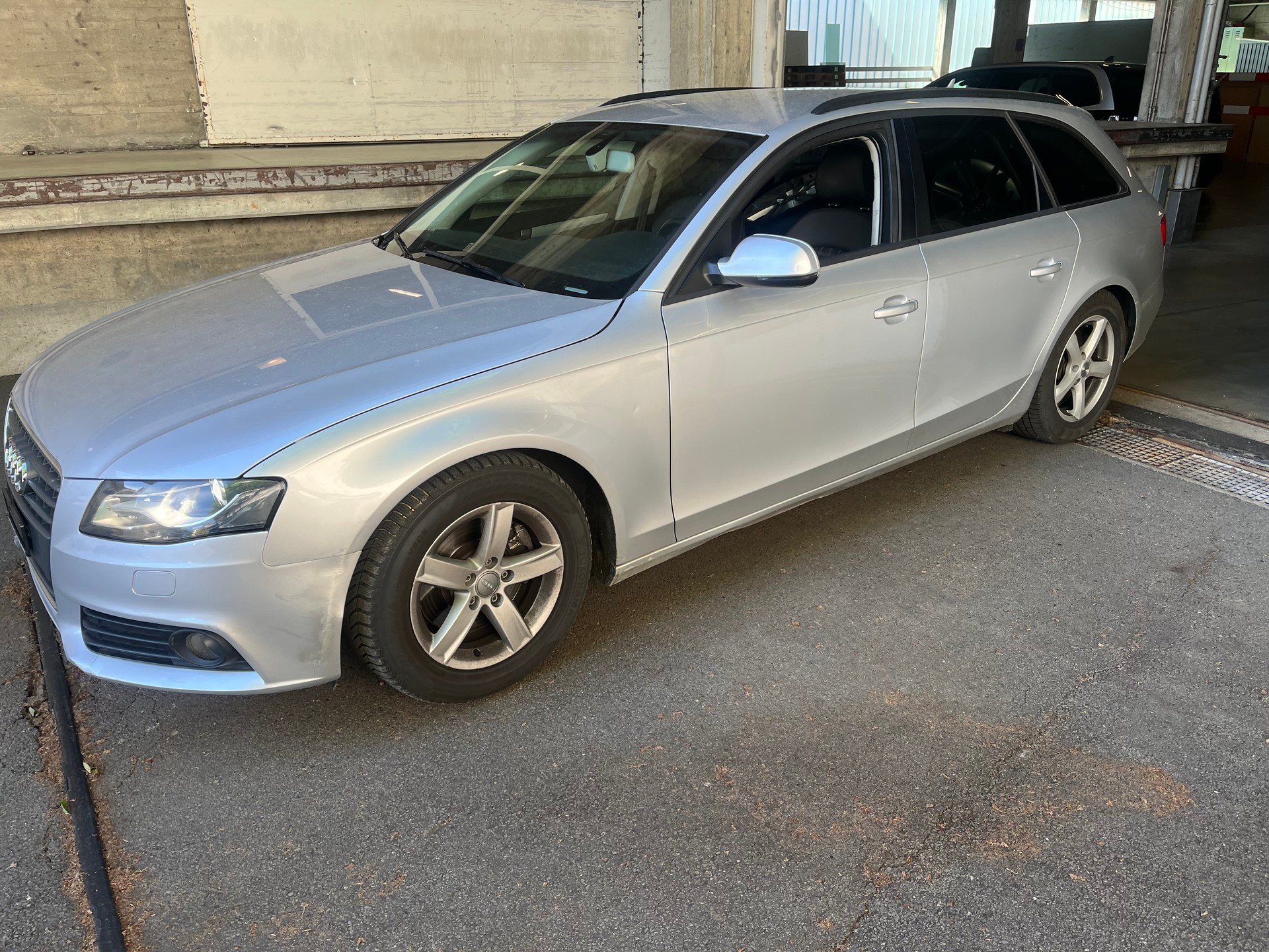 AUDI A4 Avant 2.0 TFSI multitronic-image-1