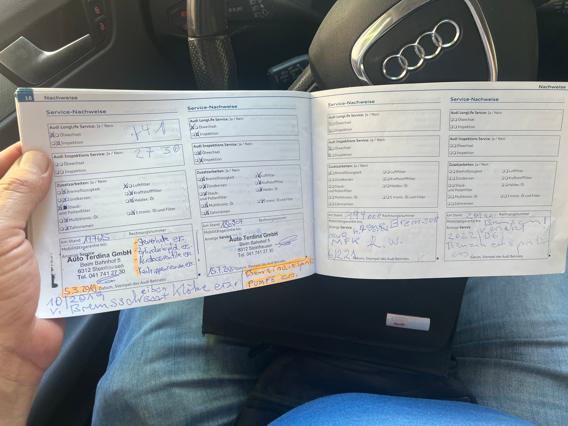 AUDI A4 Avant 2.0 TFSI multitronic-image-13