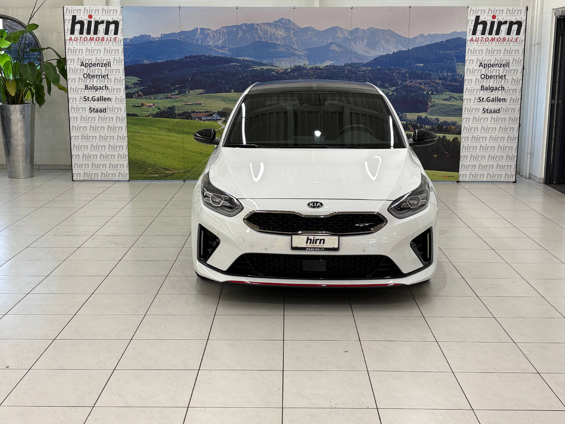 KIA Ceed 1.6 T-GDi GT-image-1