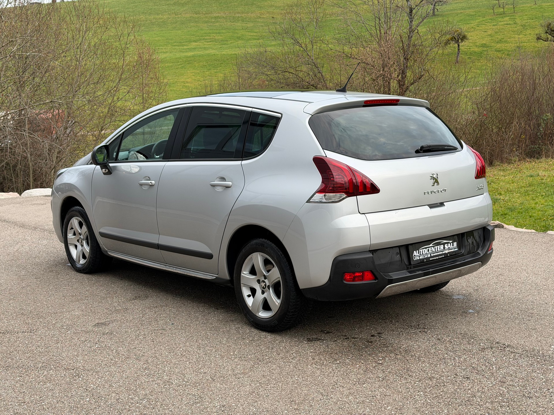 PEUGEOT 3008 1.6 16V T Platinum Tiptronic-image-5